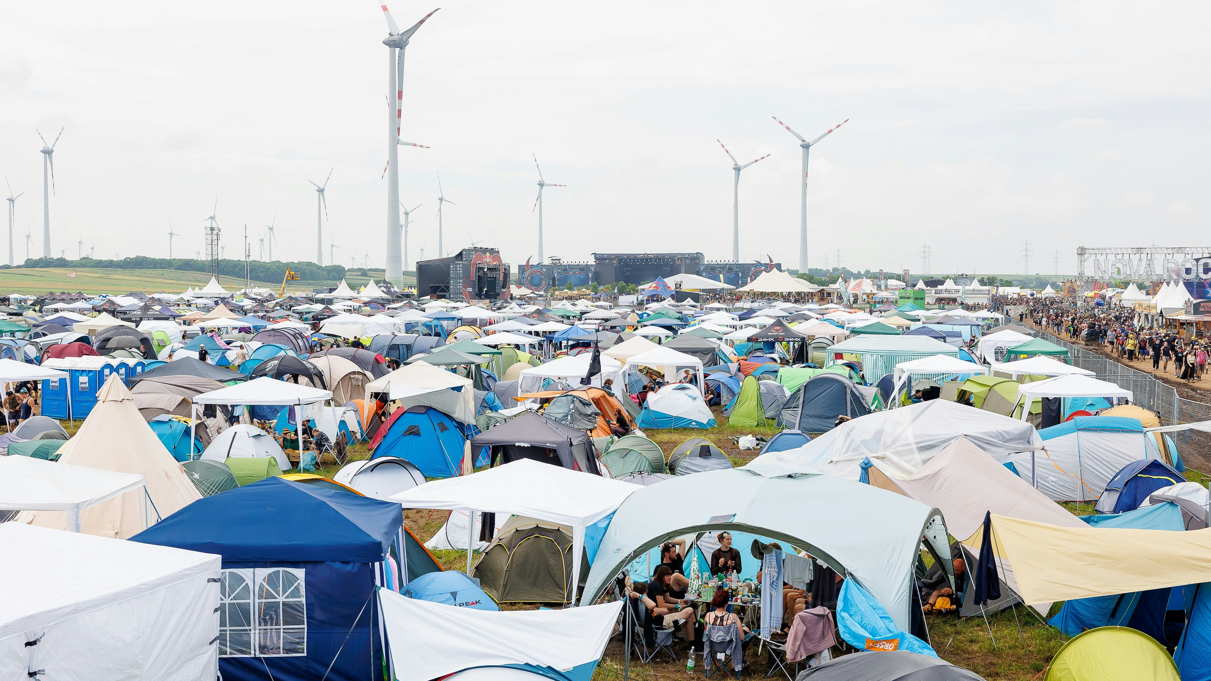 Heute.at - Festivalsaison – das brauchst du unbedingt beim Zelten