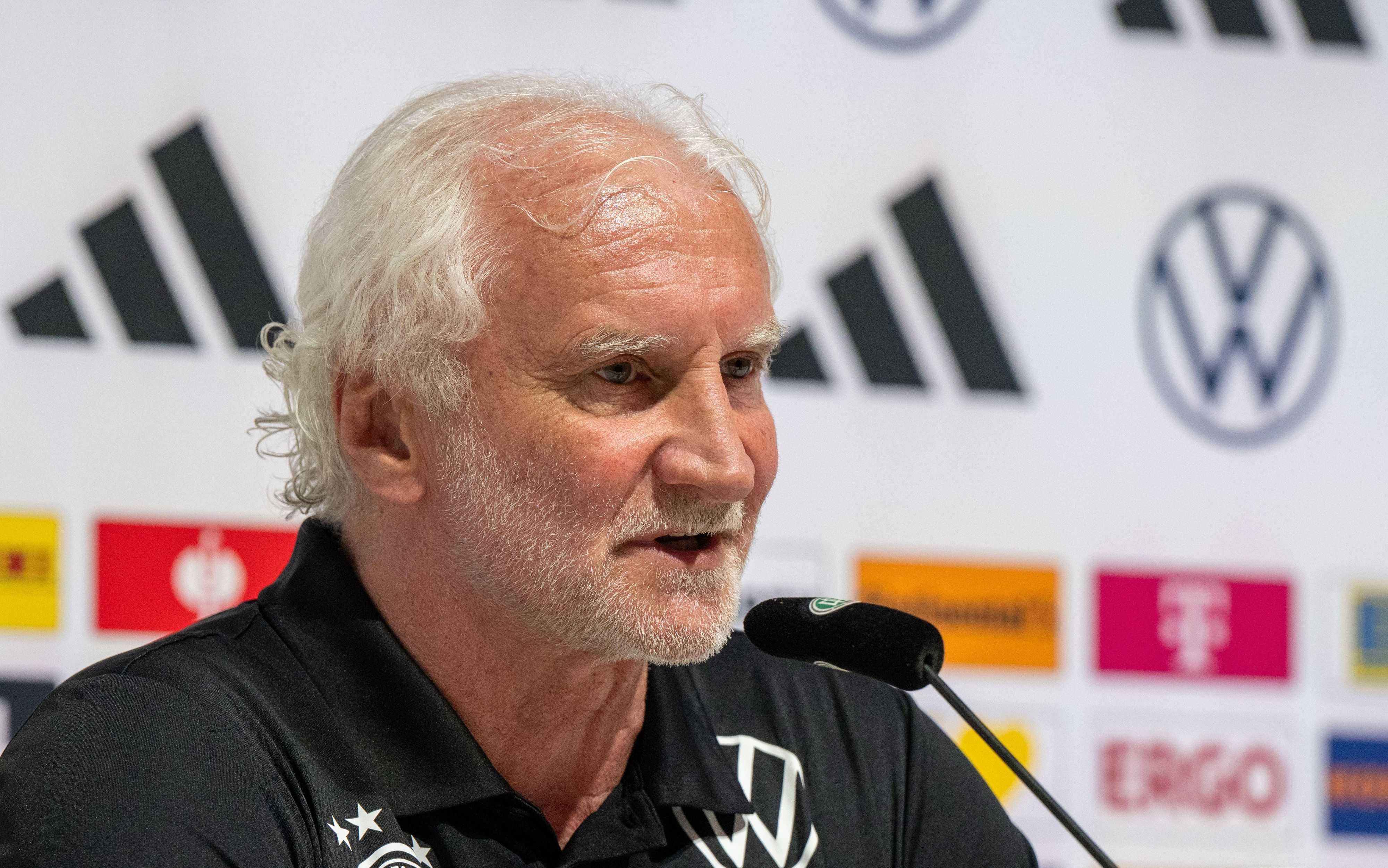 Rudi Völler ärgert sich über die Klub-WM.