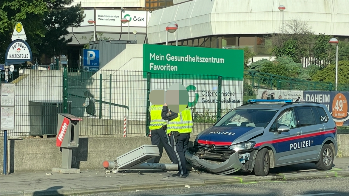 Am Donnerstagvormittag verunfallte ein Polizeiauto