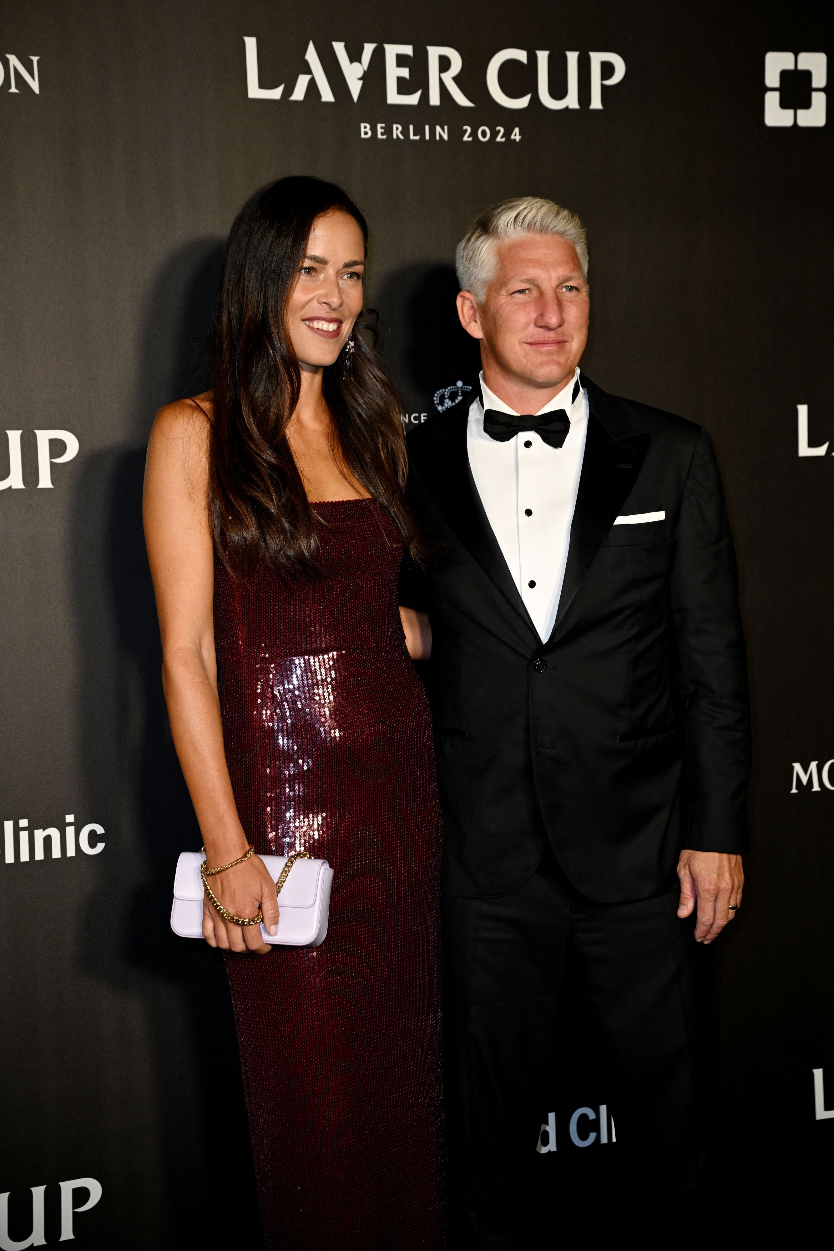 Ehe vorbei – Wegen Affäre! Jetzt Millionenverlust für Schweinsteiger |  Heute.at