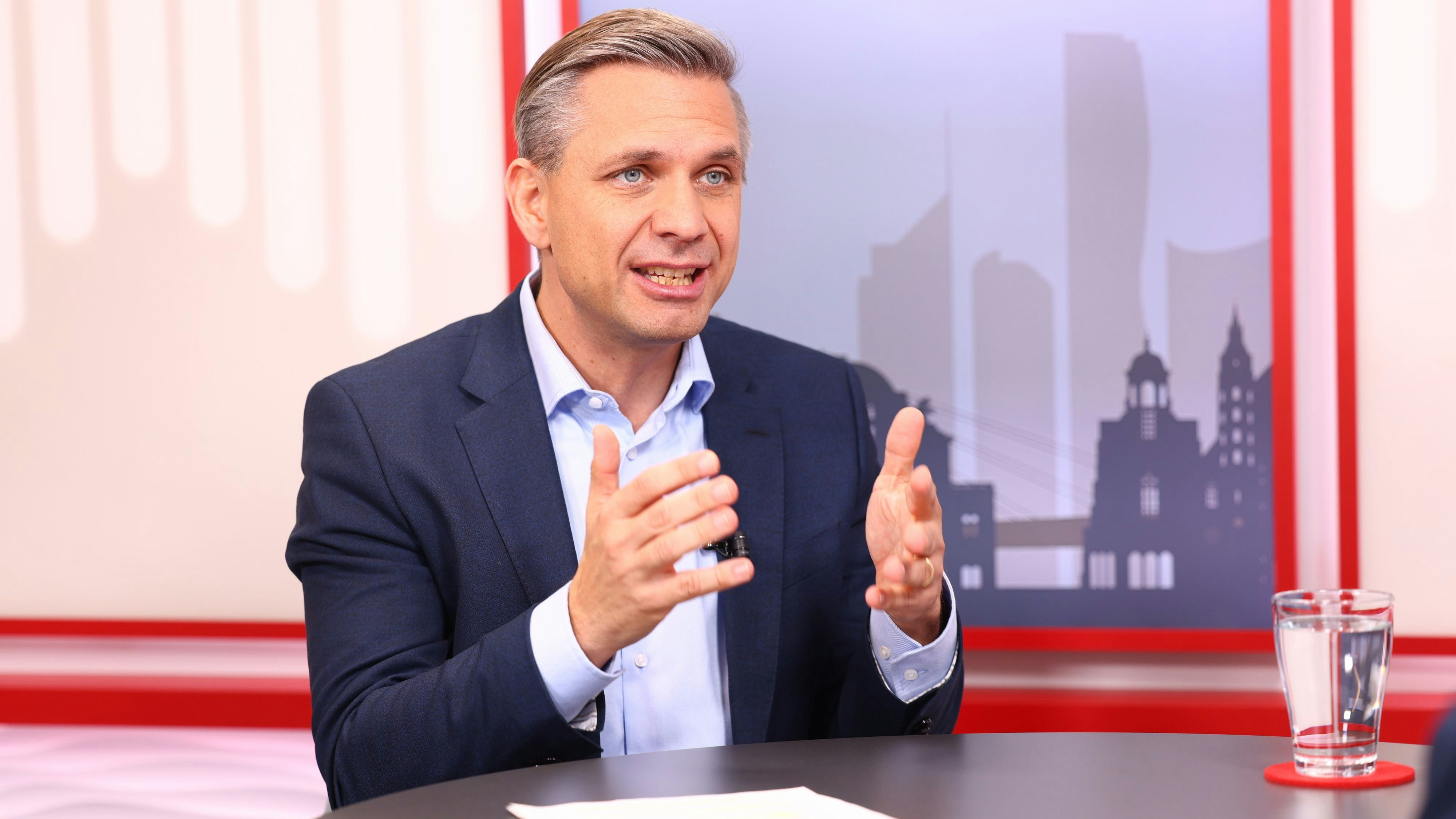 VP-Minister Hattmannsdorfer: "Öffentliches Interesse soll Vorrang vor Einsprüchen von Organisationen haben, die hunderte Kilometer weit weg sind."