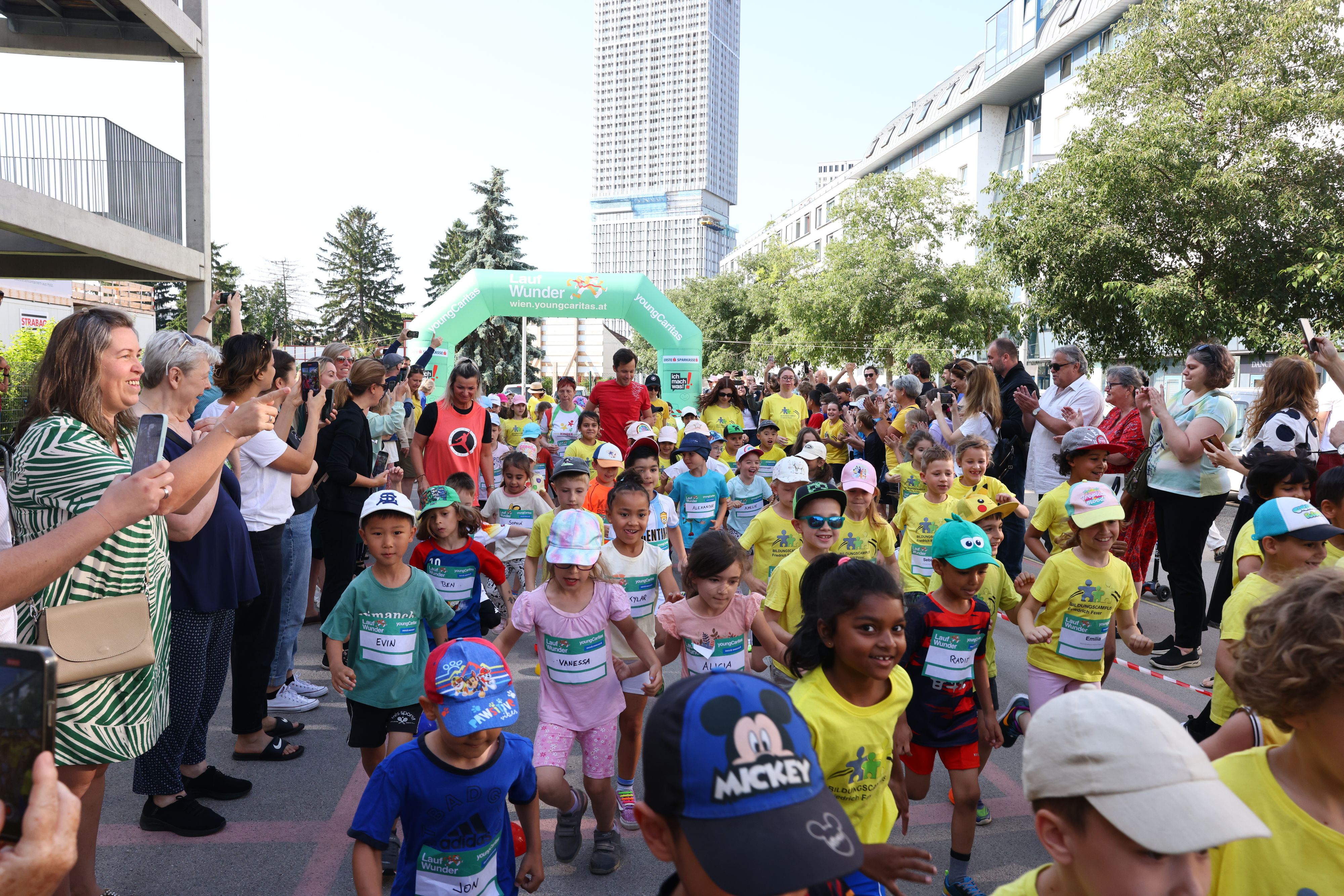 500 Kinder liefen für den guten Zweck.