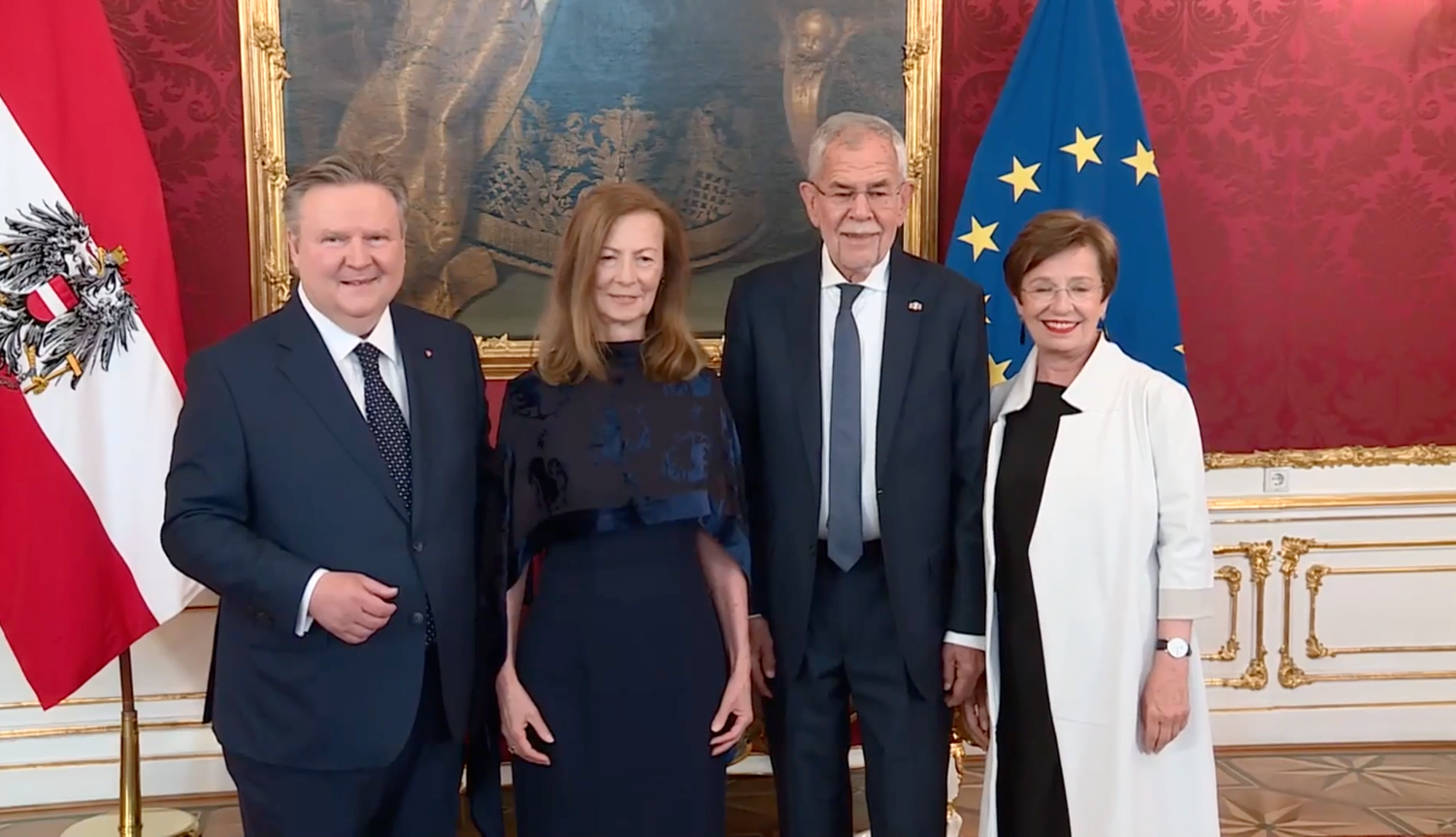Bürgermeister Michael Ludwig, Ehefrau Irmgard Rosgatterer, Bundespräsident Alexander Van der Bellen und dessen Ehefrau Doris Schmiedauer bei der Angelobung.