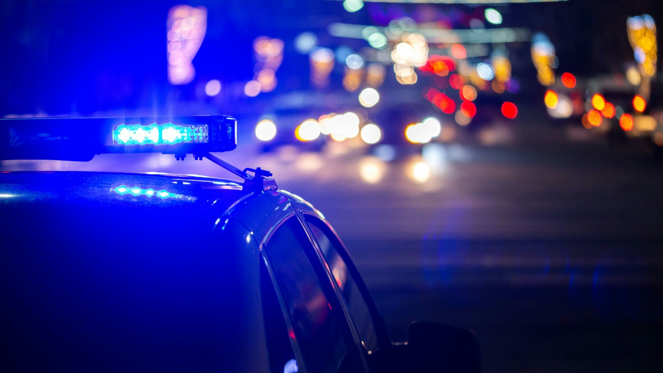 Heute.at - Polizei rückt zu Einsatz aus, schnappt zufällig Dieb