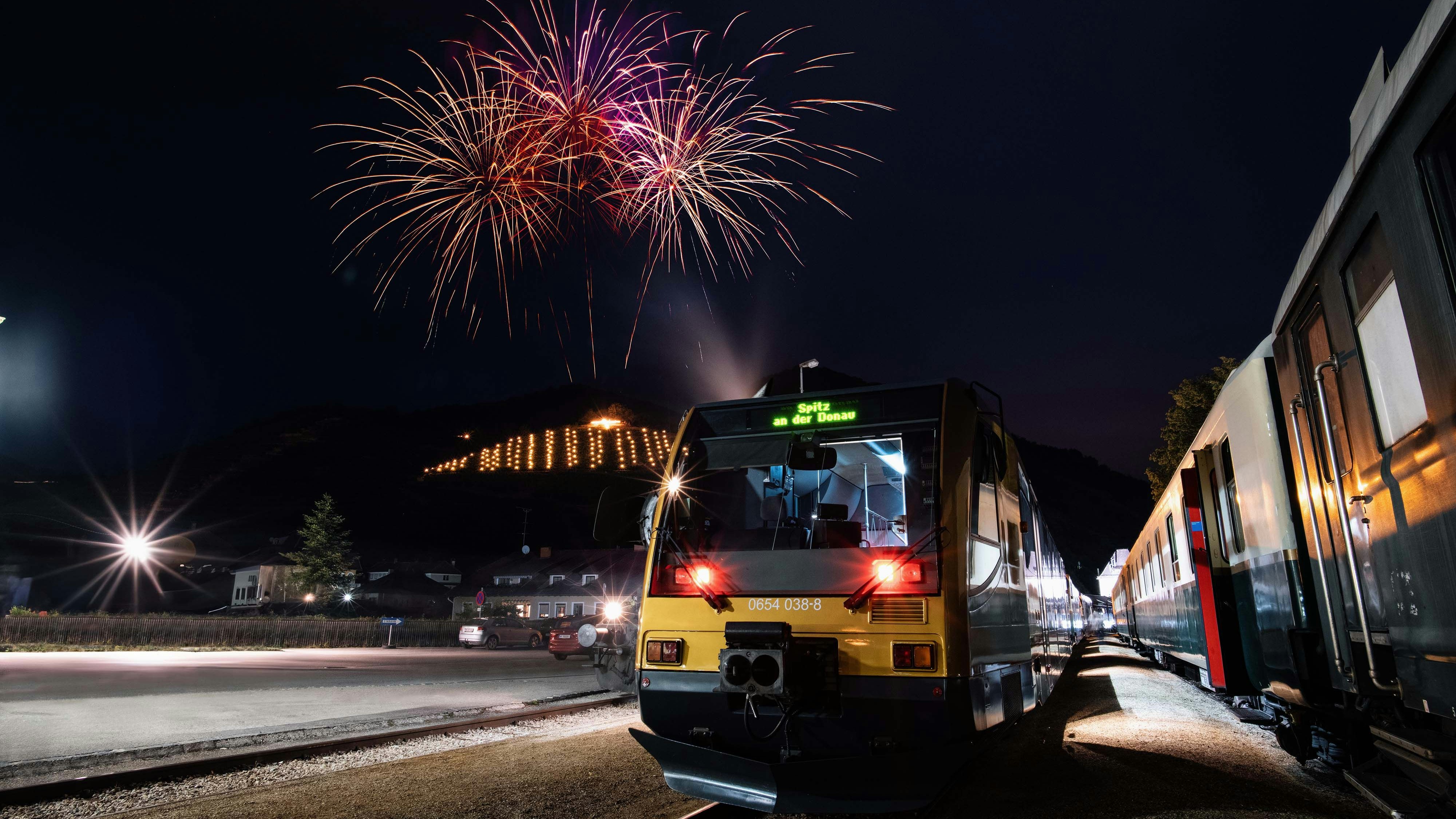 Heute.at - Feuerwerk, Lichteffekte – Spektakuläre Show in Wachau