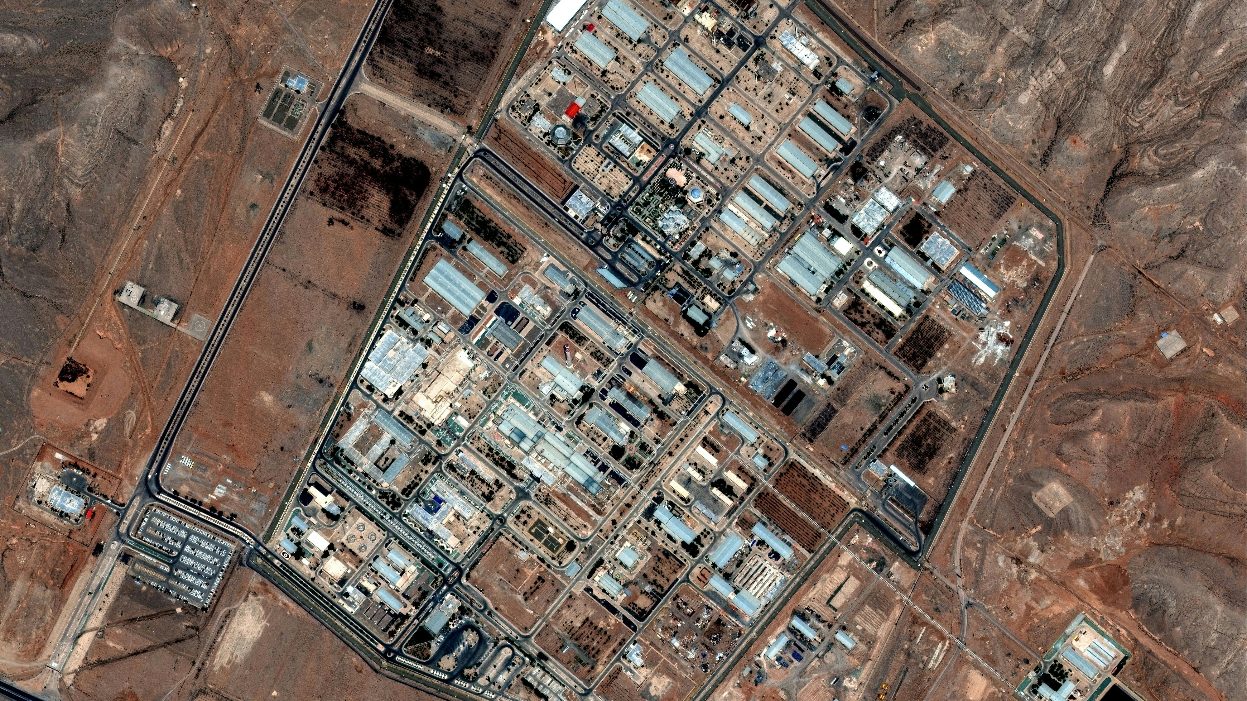 Heute.at - Israel bombardiert Atom-Einrichtung in Isfahan
