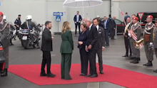 Selenskyjs ließ seine Frau im Wiener Regen stehen