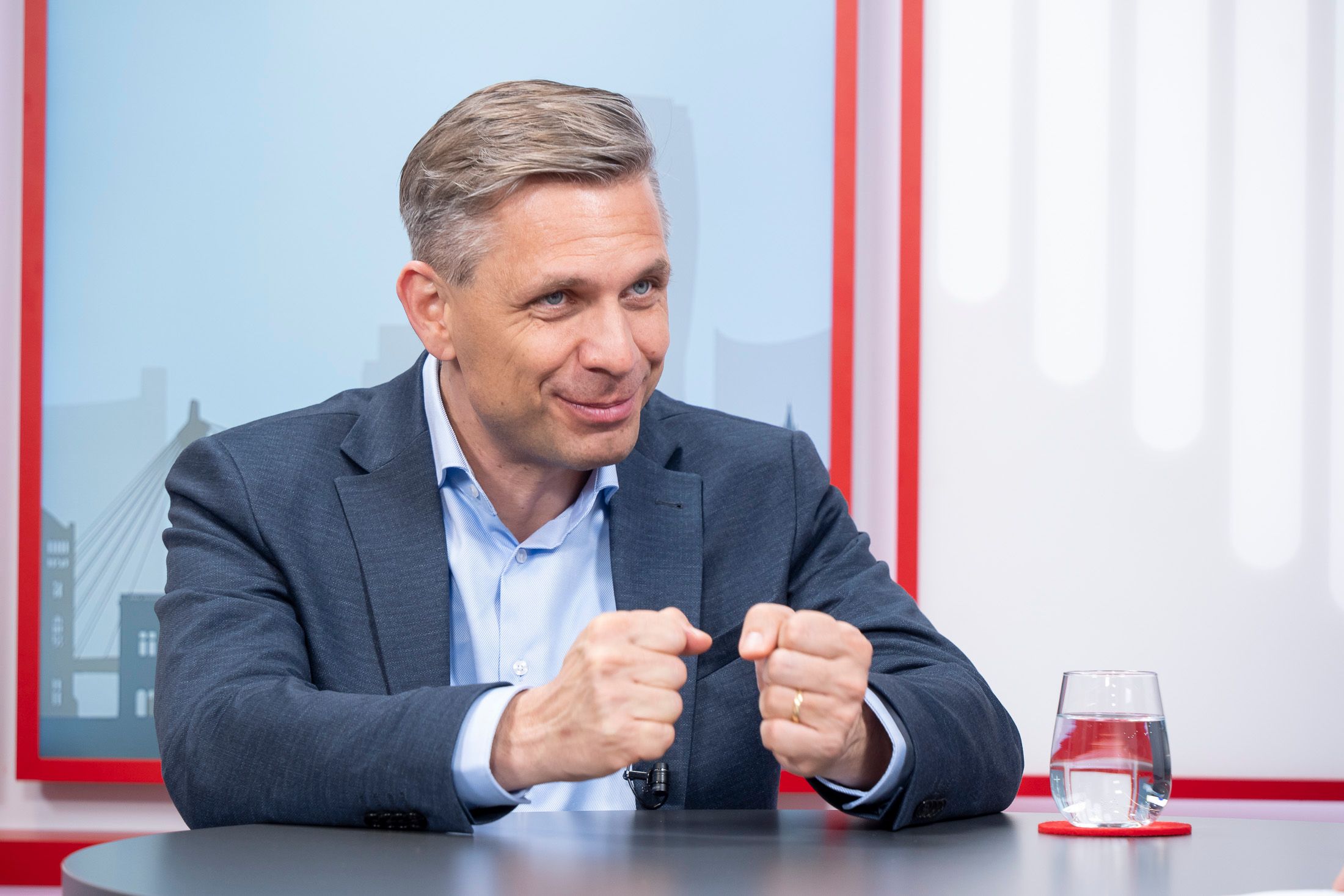 Die ÖBAG schüttete 2024 eine Summe von 1,26 Milliarden Euro an Dividenden und Sonderzahlungen aus.