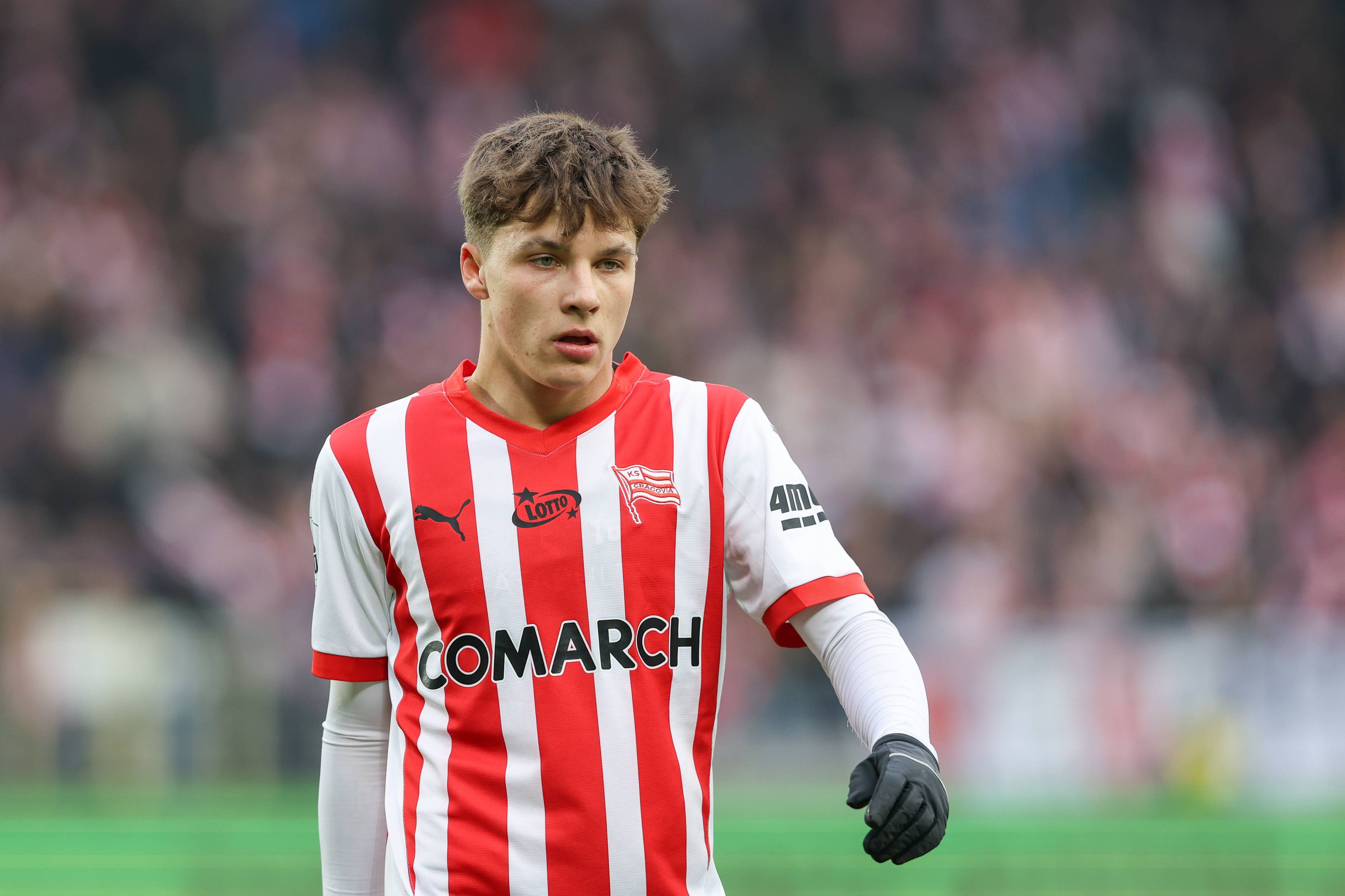 Filip Rozga läuft in Zukunft in Schwarz-Weiß auf.