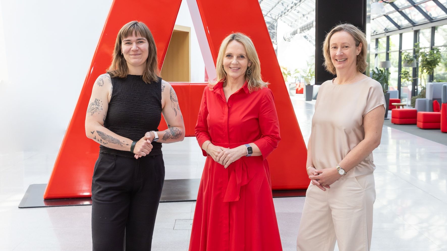 Sandy Jahn (D21-Initiative), Natascha Kantauer-Gansch (A1 CCO Consumer), Stefanie Exel (Kantar).