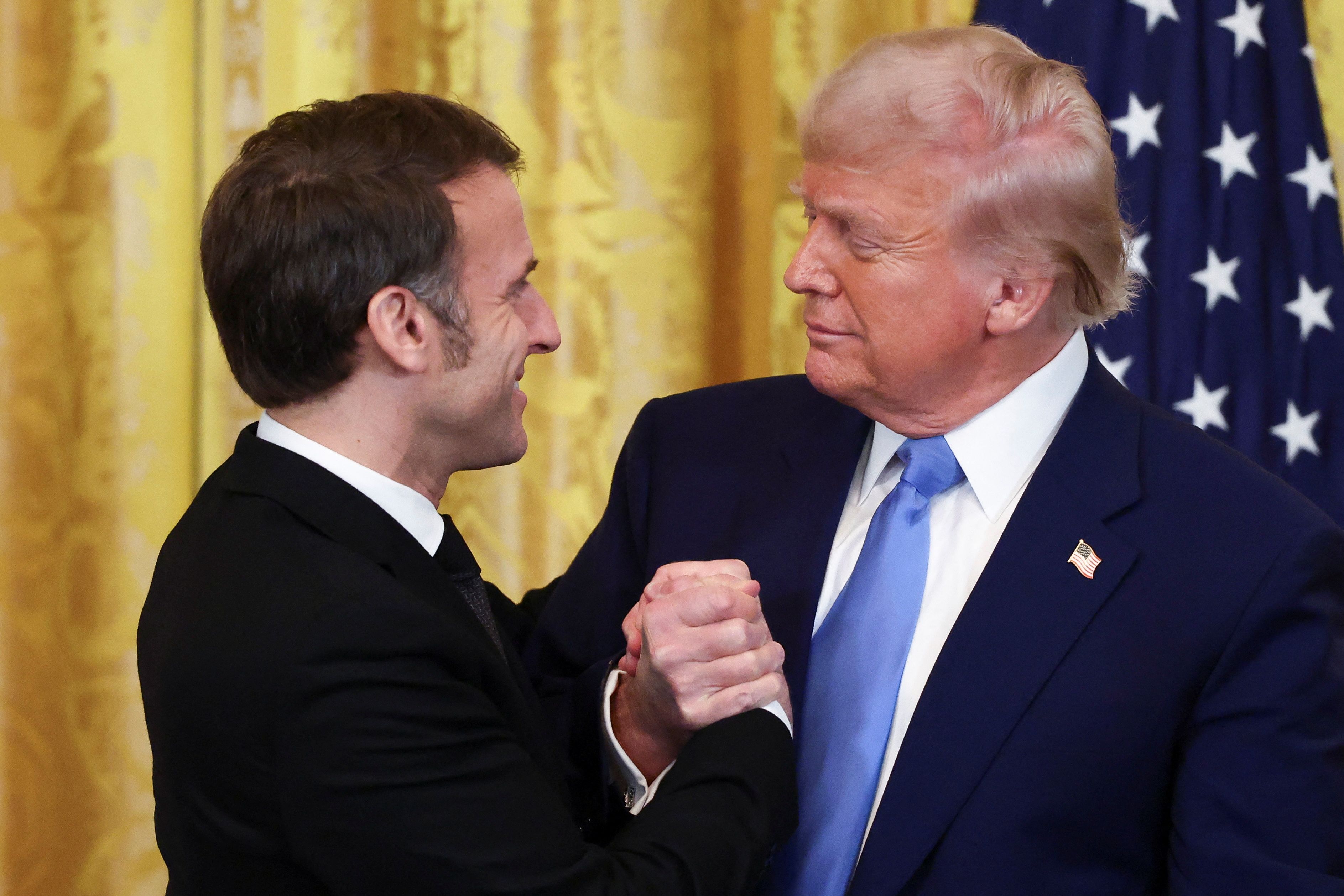 Emmanuel Macron und Donald Trump haben sich ein hitziges Wortgefecht geliefert.