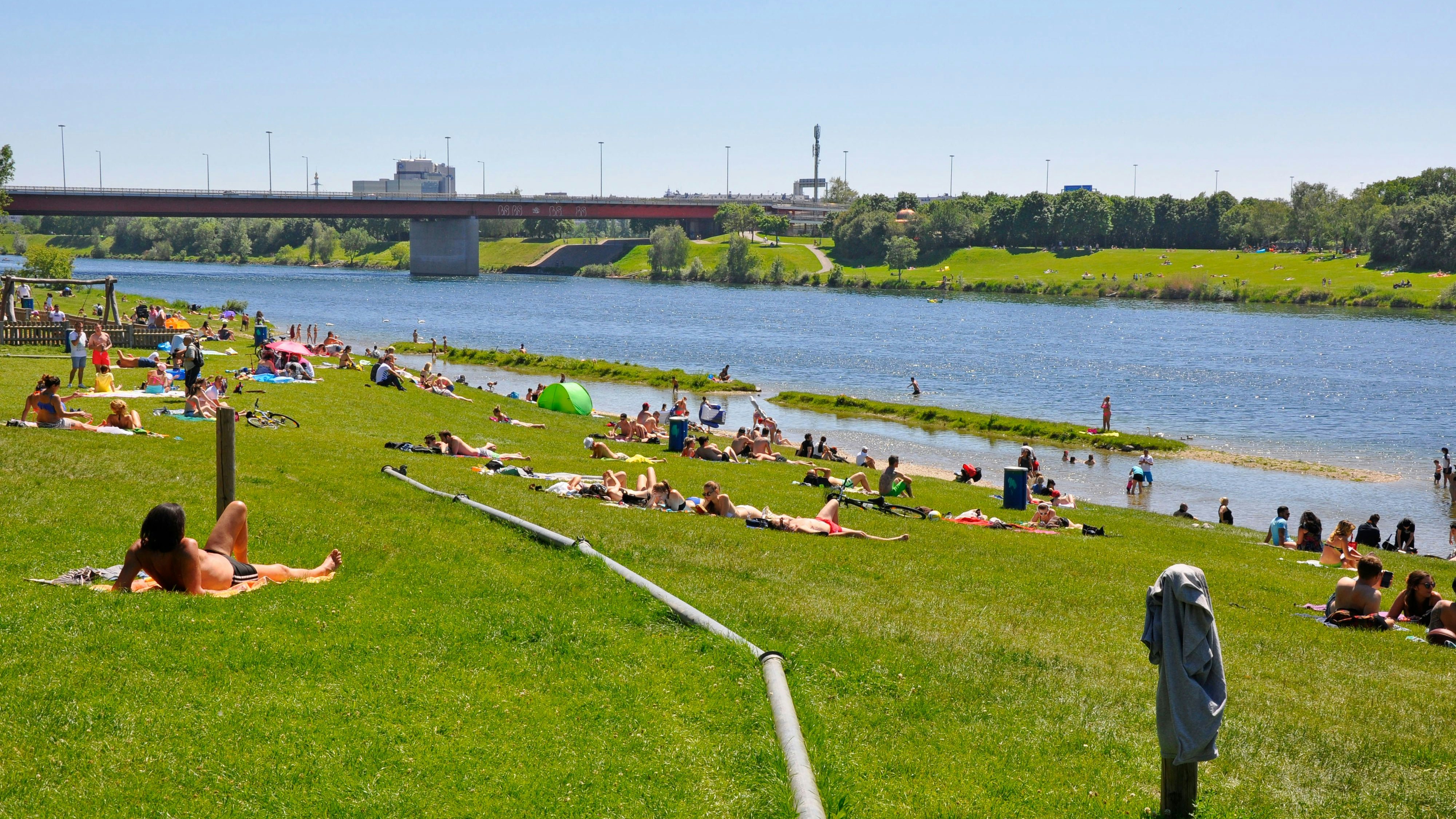Österreich darf sich über perfektes Badewetter freuen.