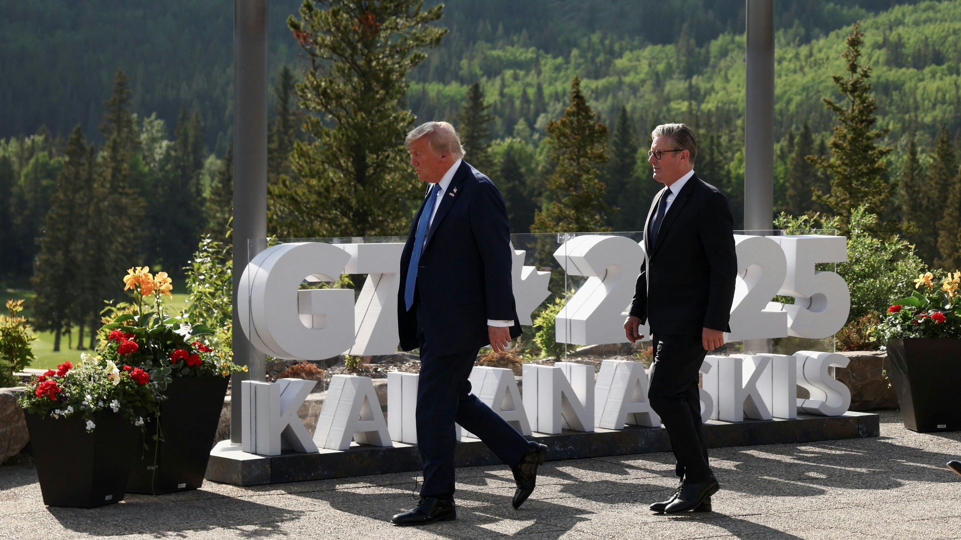 Kehrt wegen der Lage im Nahen Osten nach Washington zurück: US-Präsident Donald Trump am G7-Gipfel.