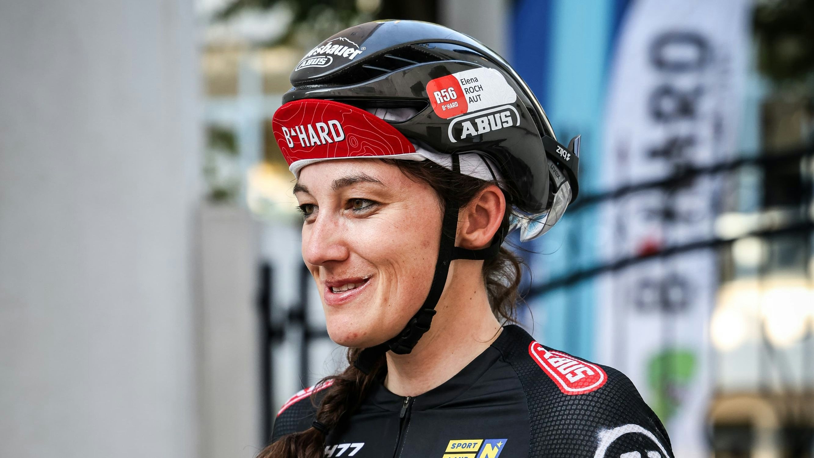 Elena Roch verblüfft erneut in Bosnien