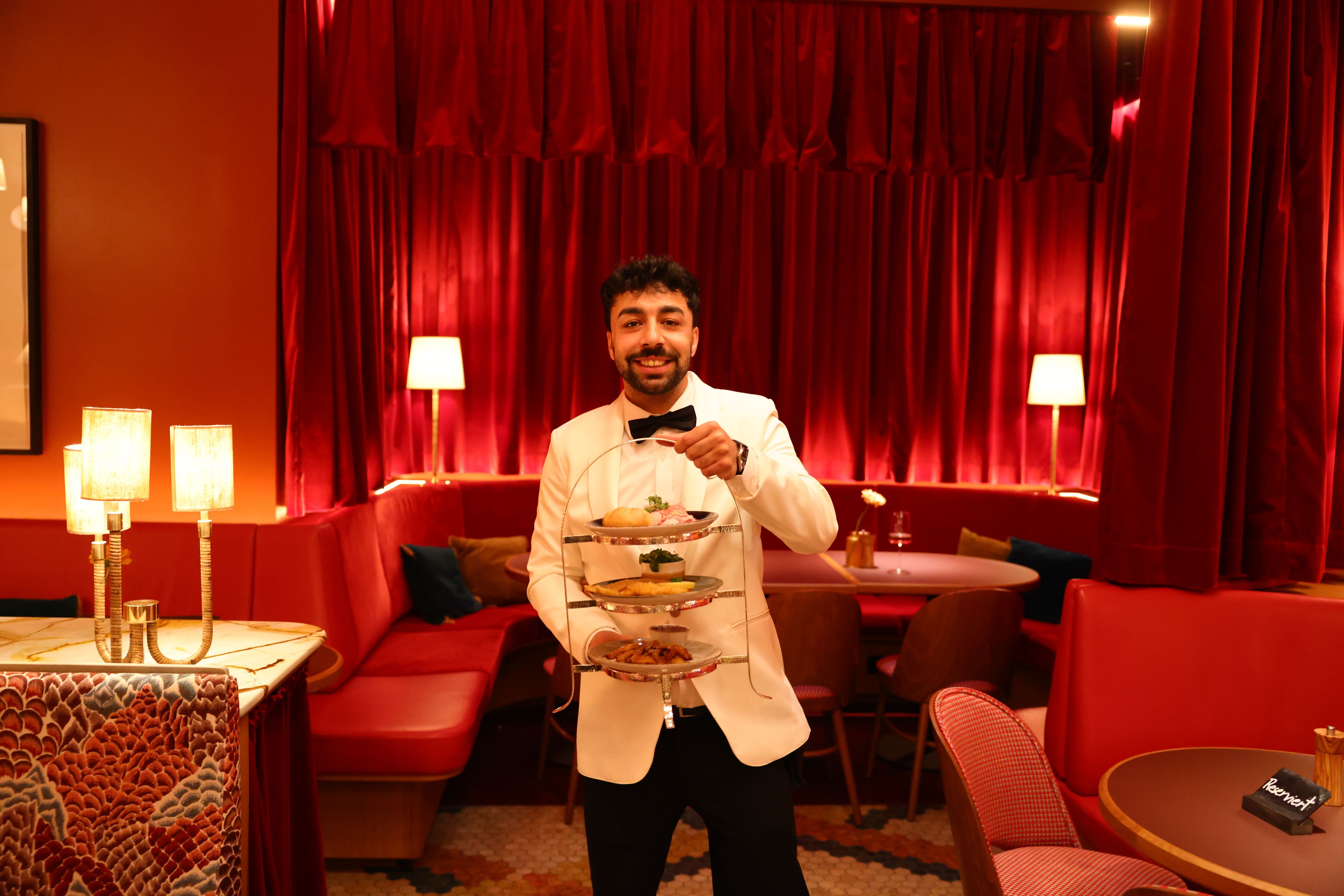 Das beliebteste Gericht ist die Etagere mit klassischen Wiener Gerichten.