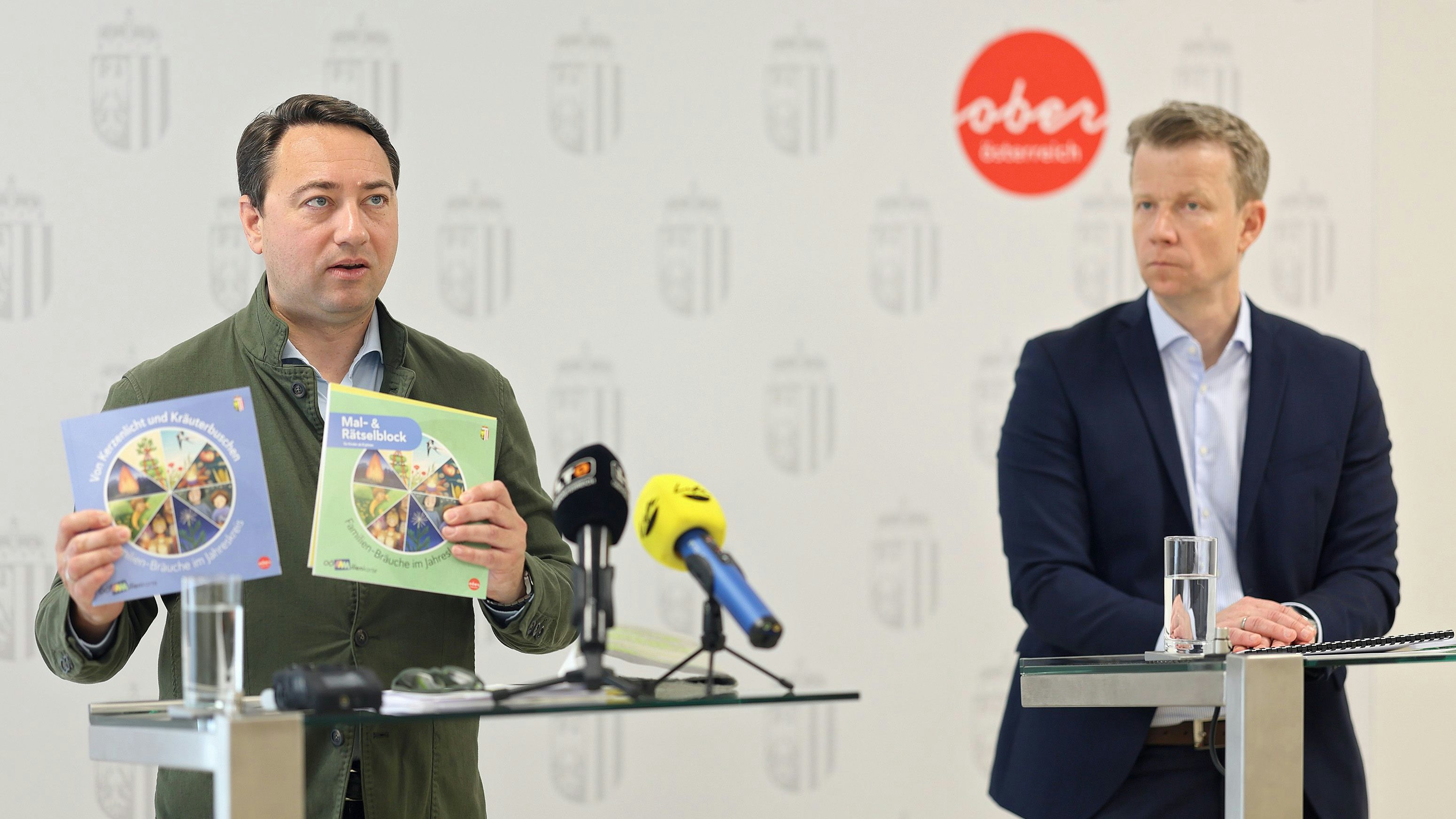 Landeshauptmann-Stellvertreter Manfred Haimbuchner und Paul Eiselsberg, IMAS International. 