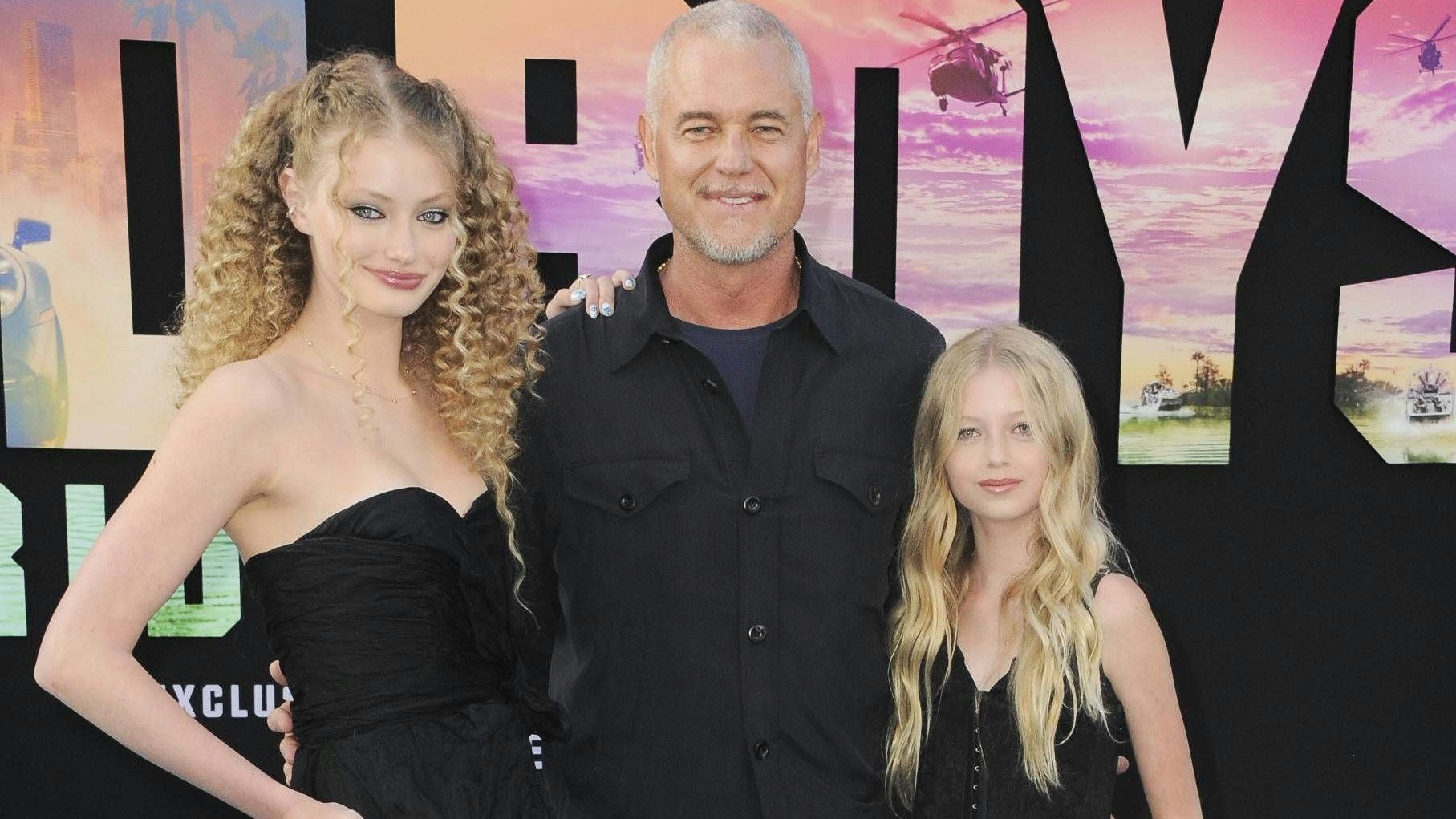 Eric Dane mit seinen Töchtern Georgia und Billie Dane bei einer Premiere 2024.