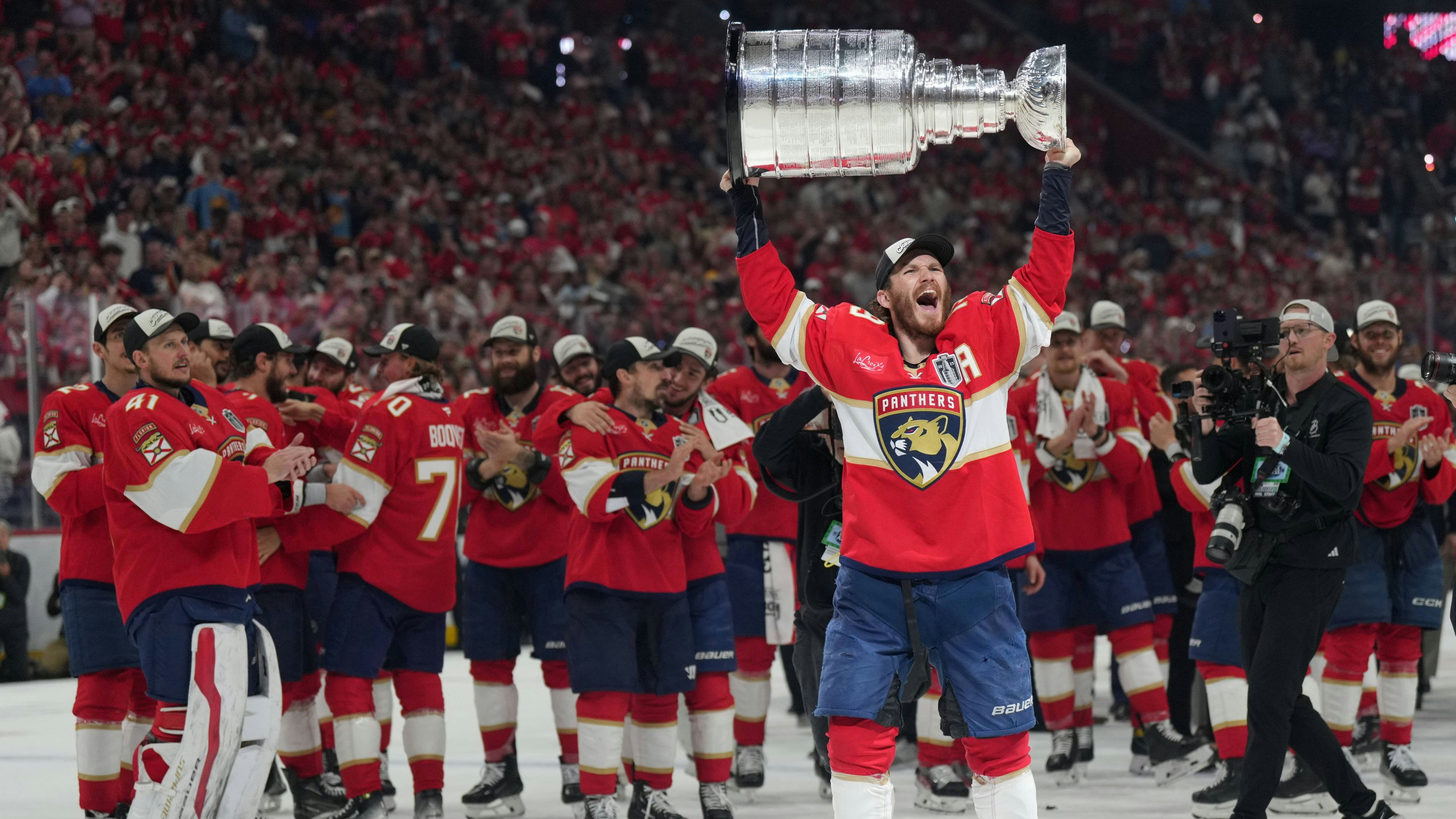 Heute.at - Panthers schnappen sich erneut den Stanley Cup