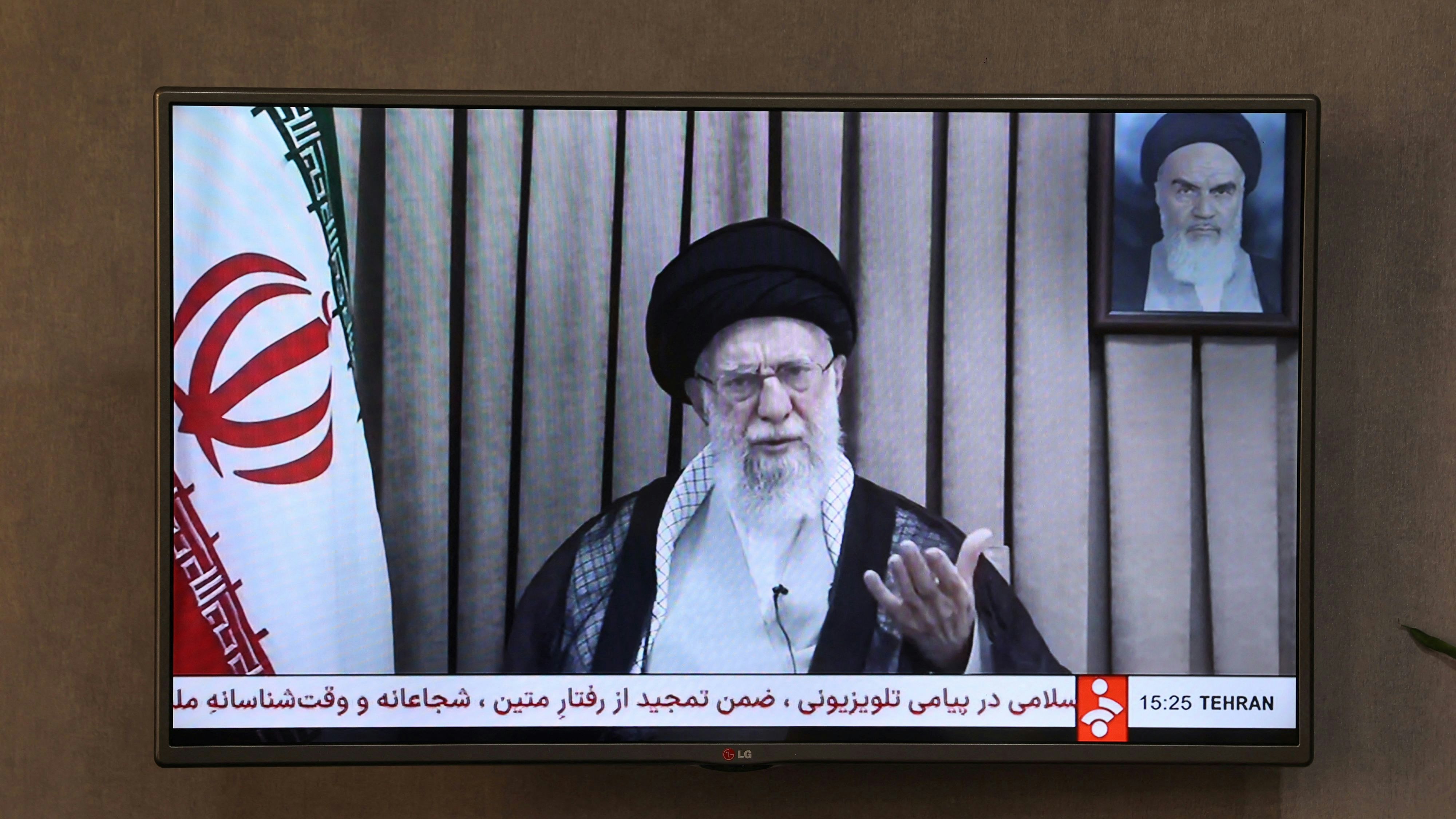 Ayatollah Chamenei, religiöser Führer des Iran, wandte sich in einer TV-Ansprache an die Bevölkerung (und die Welt) 