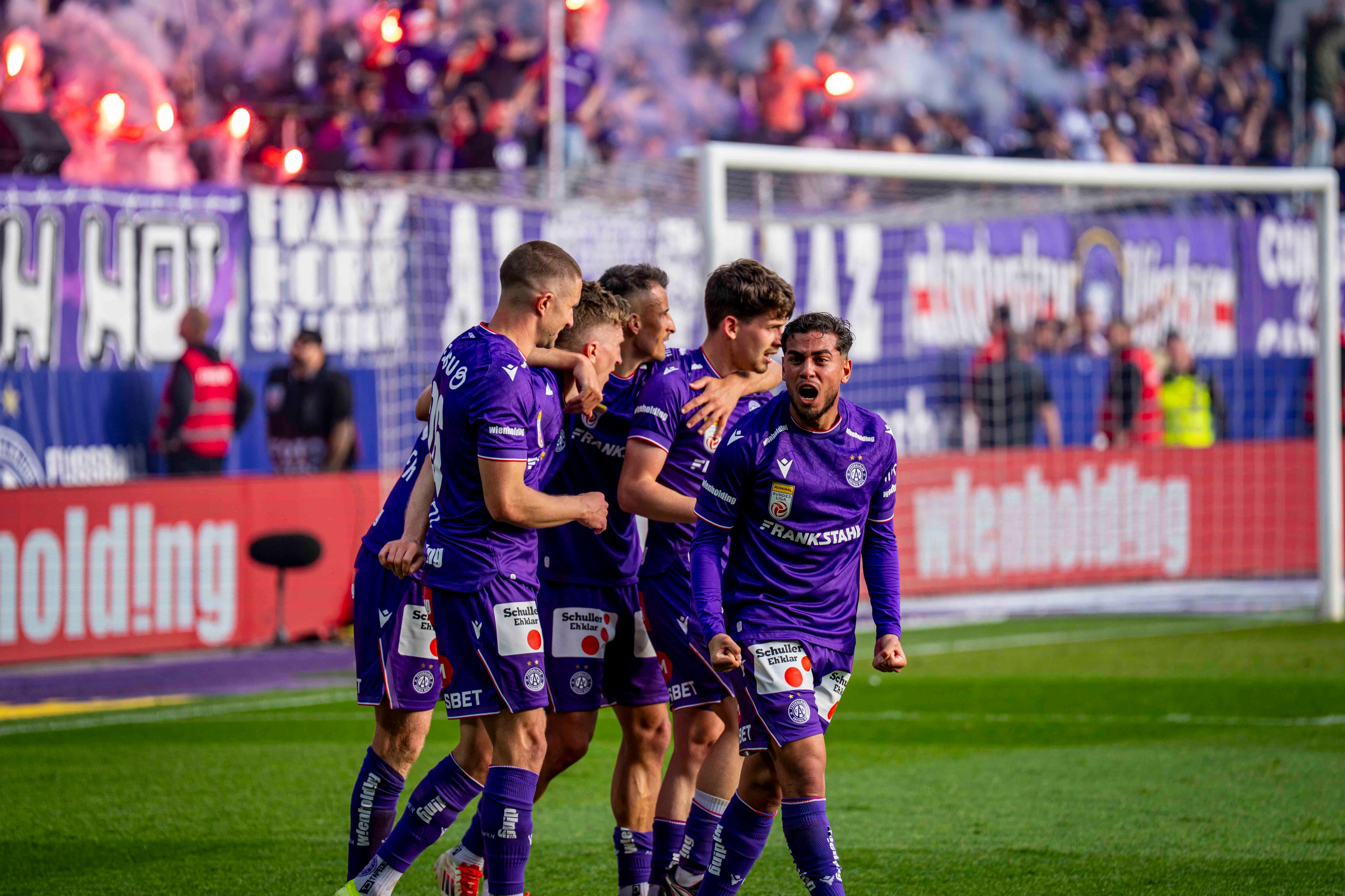 Die Wiener Austria will heuer auch in der Conference League jubeln.