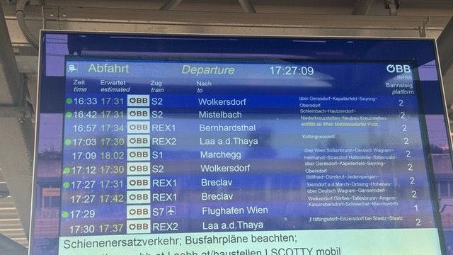 Am Dienstag kam es zu einer Reihe von Zugverspätungen und Ausfällen.