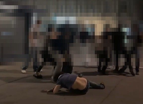 Vor einer Diskothek wurde der Wiener Rapper 