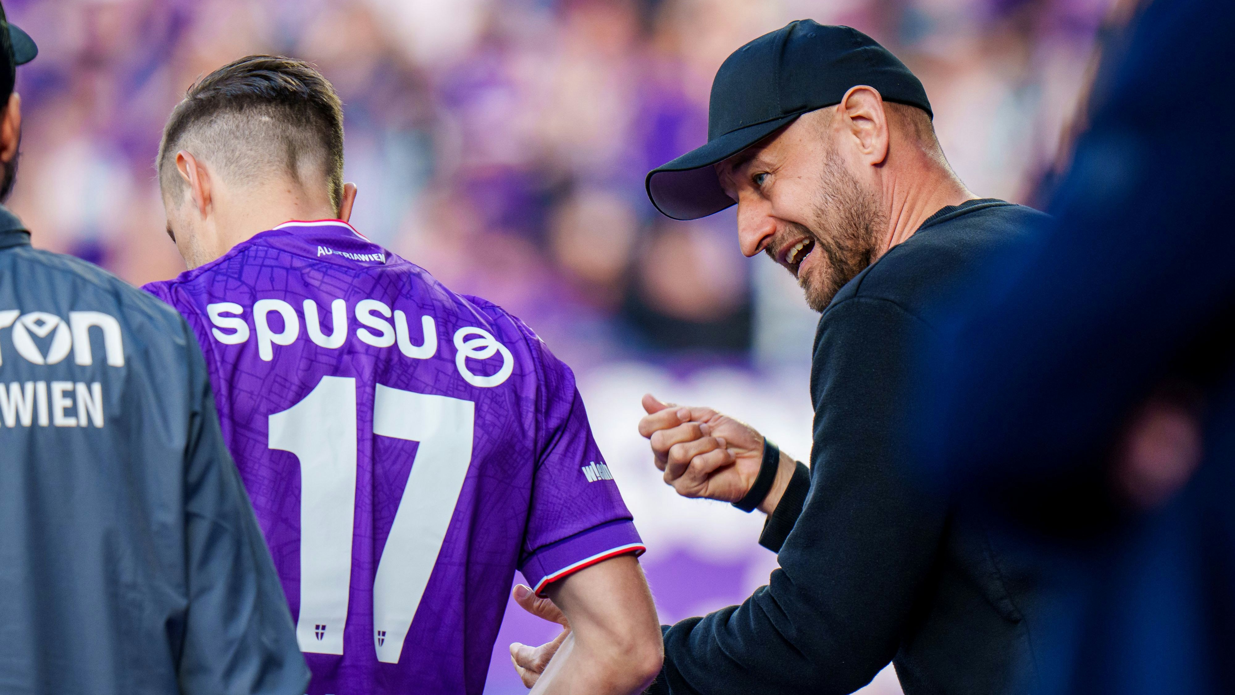 Heute.at - Wiener Austria buhlt um prominentes Spieler-Trio