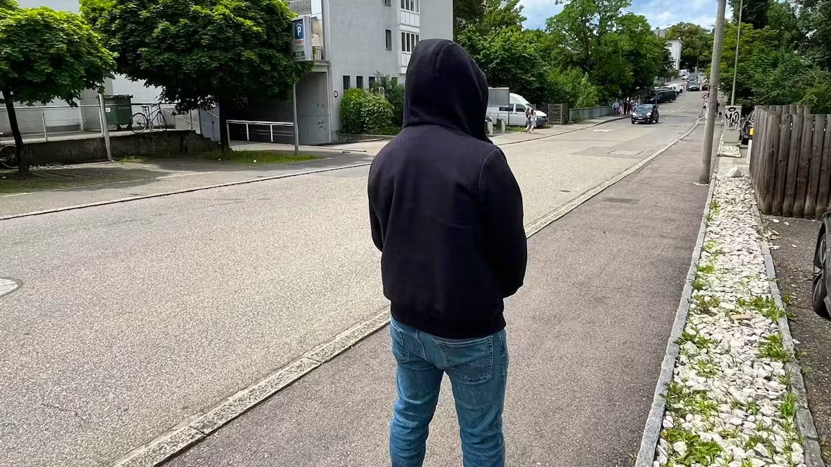 Heute.at - Um 3 Uhr morgens stürmte die Polizei das Haus