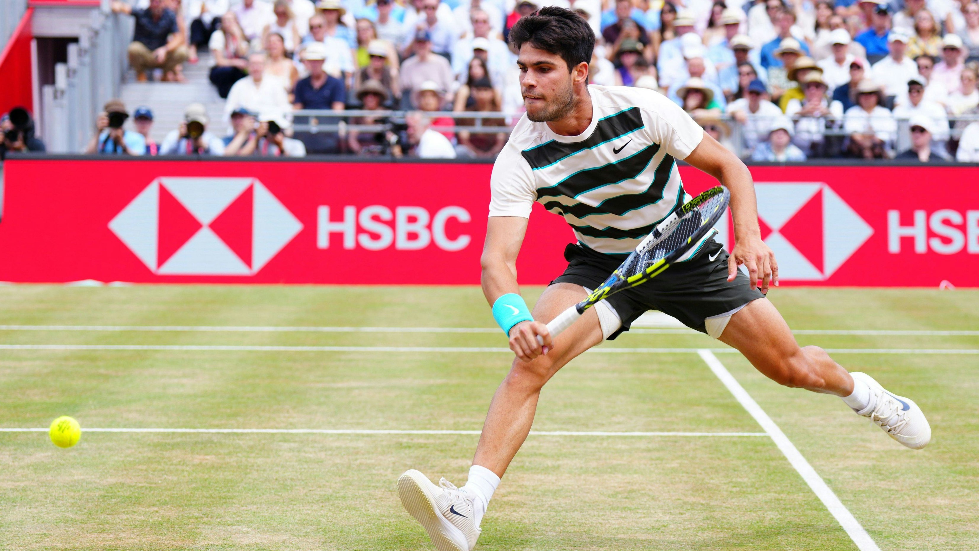 Heute.at - Alcaraz zeigt sich vor Wimbledon in Topform