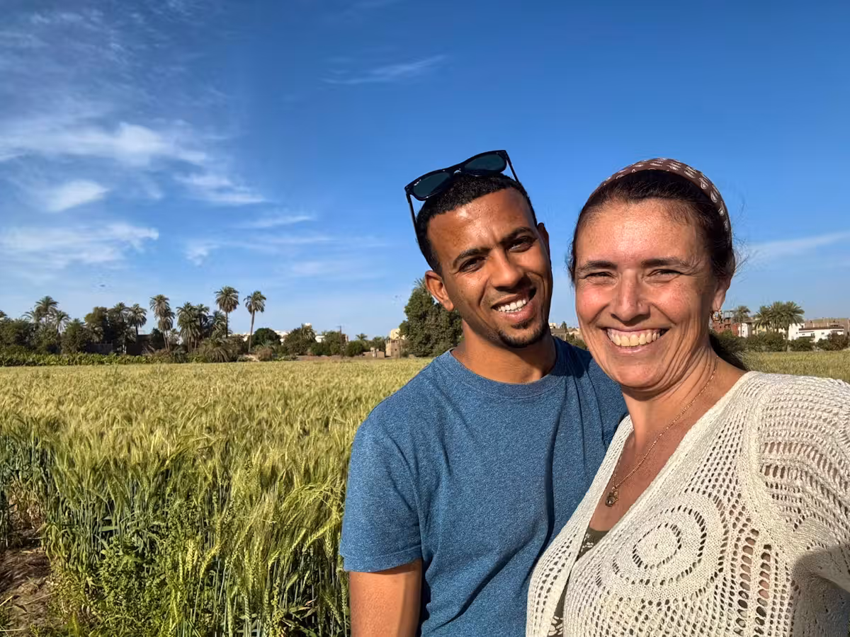 Lisa (55) und Taha (30) sind seit über zwei Jahren ein Paar.