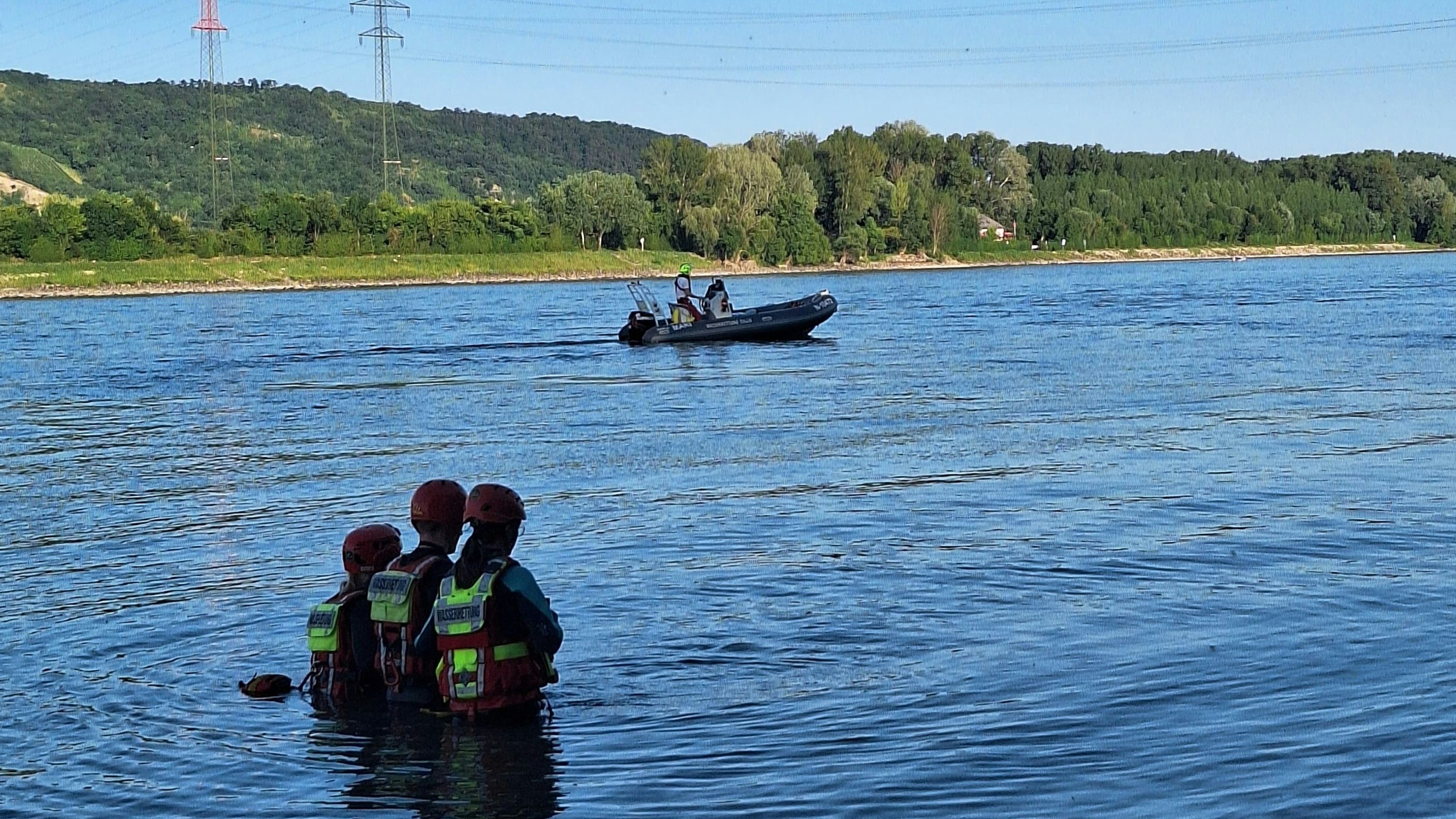 Großes Aufgebot: Suche nach vermisster Frau