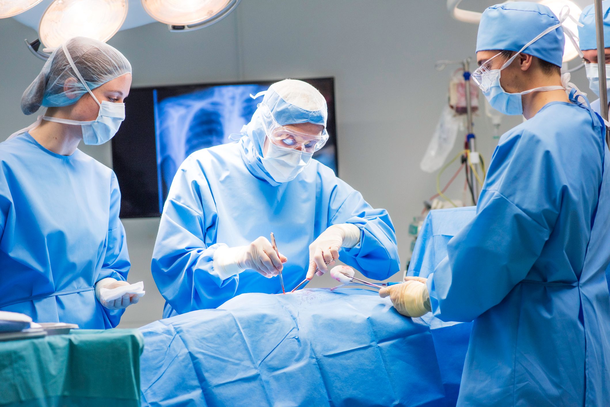 Viele Patienten in OÖ müssen wochenlang auf ihre OP warten. Die Arbeiterkammer übt scharfe Kritik. (Symbolbild)