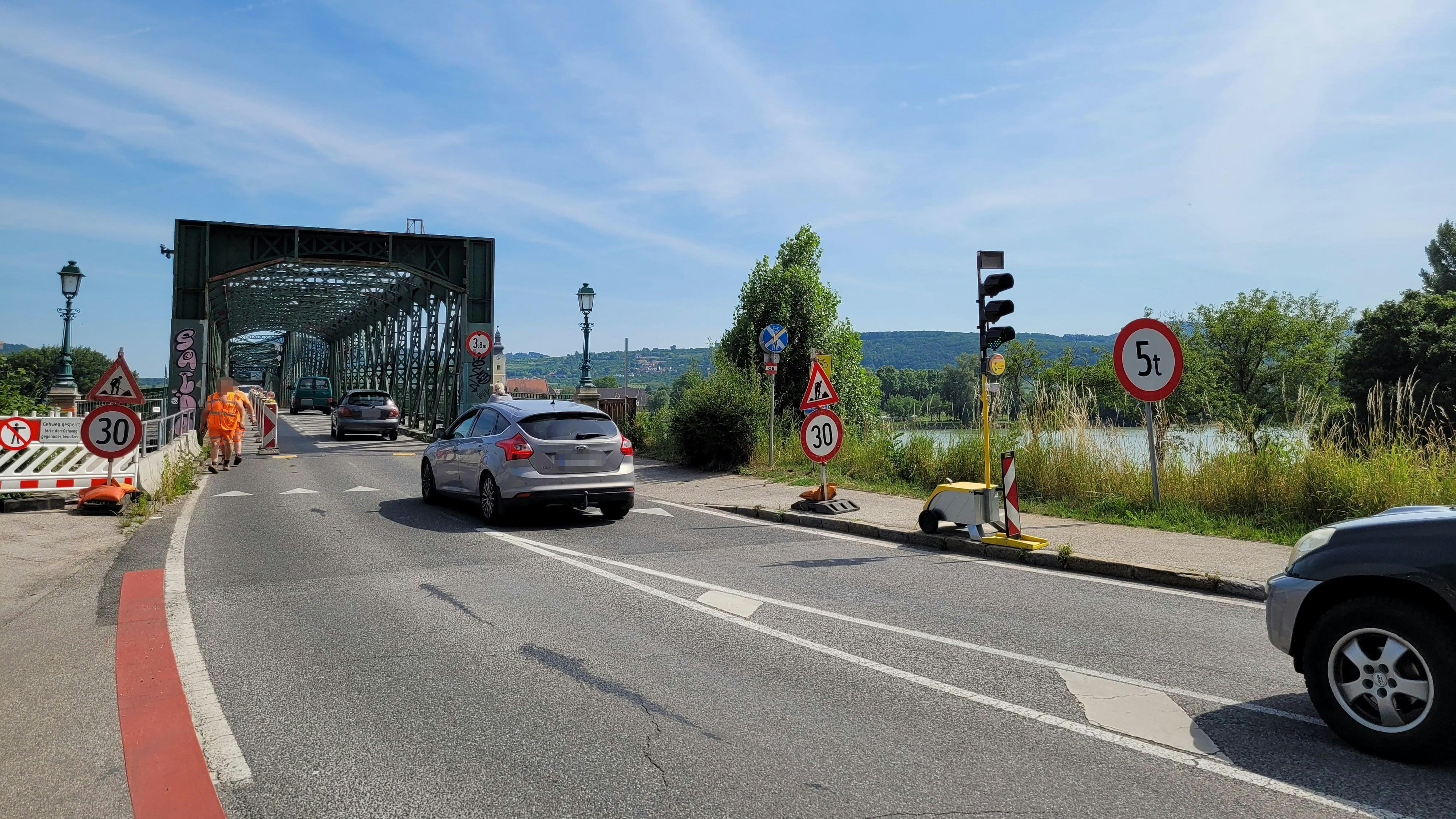Heute.at - Donaubrücke – Start für Vorarbeiten der Ersatzbrücke