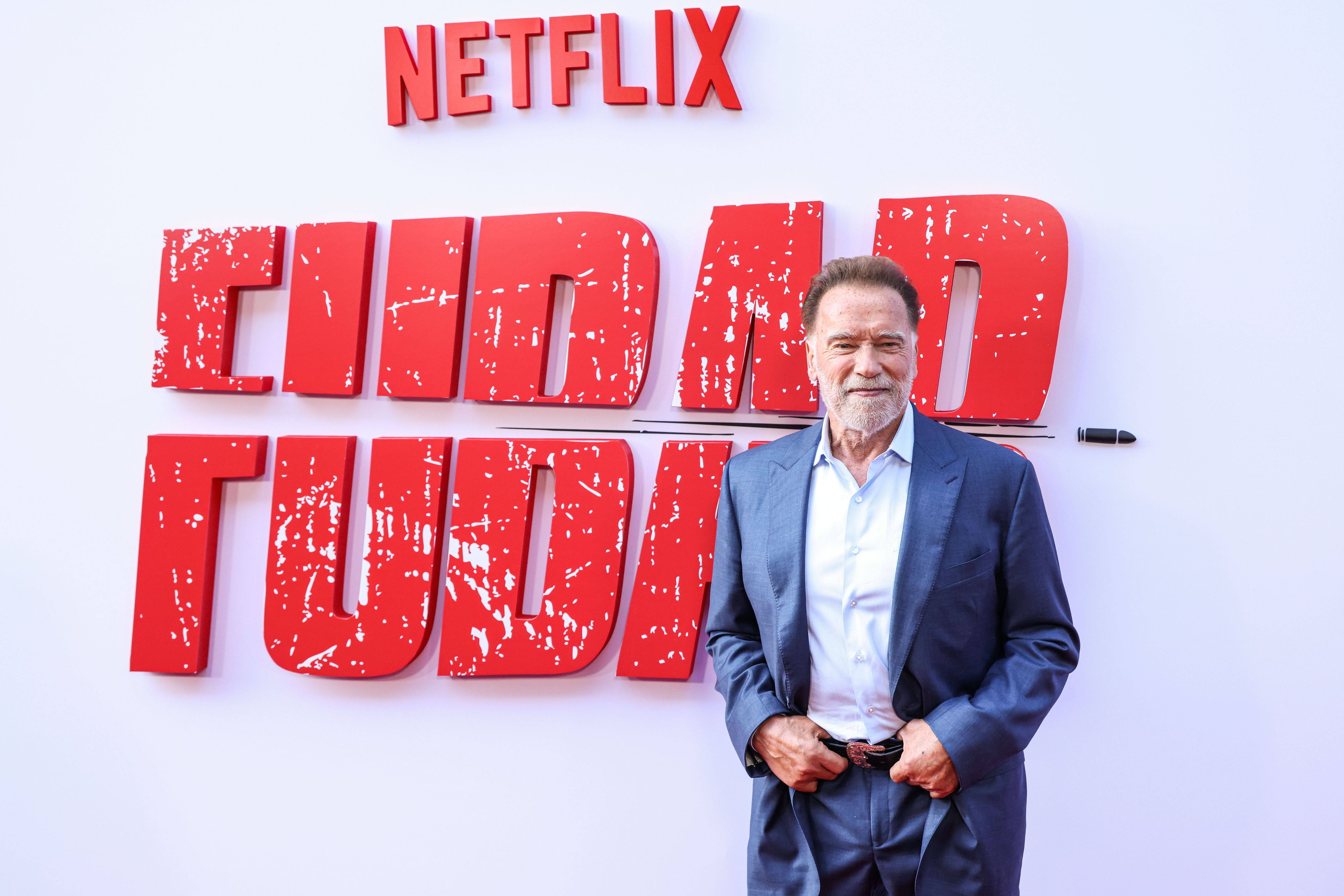 Wegen seiner Lebensgefährtin und Ralfie musste Arnie seine Serie dreimal schauen. 