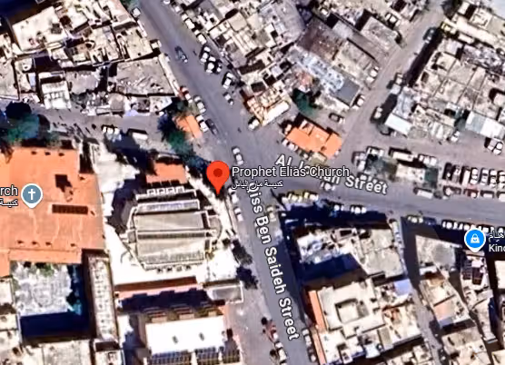 Die AFP berichtet mit Berufung auf Rettungskräfte von mindestens 15 Todesopfern.