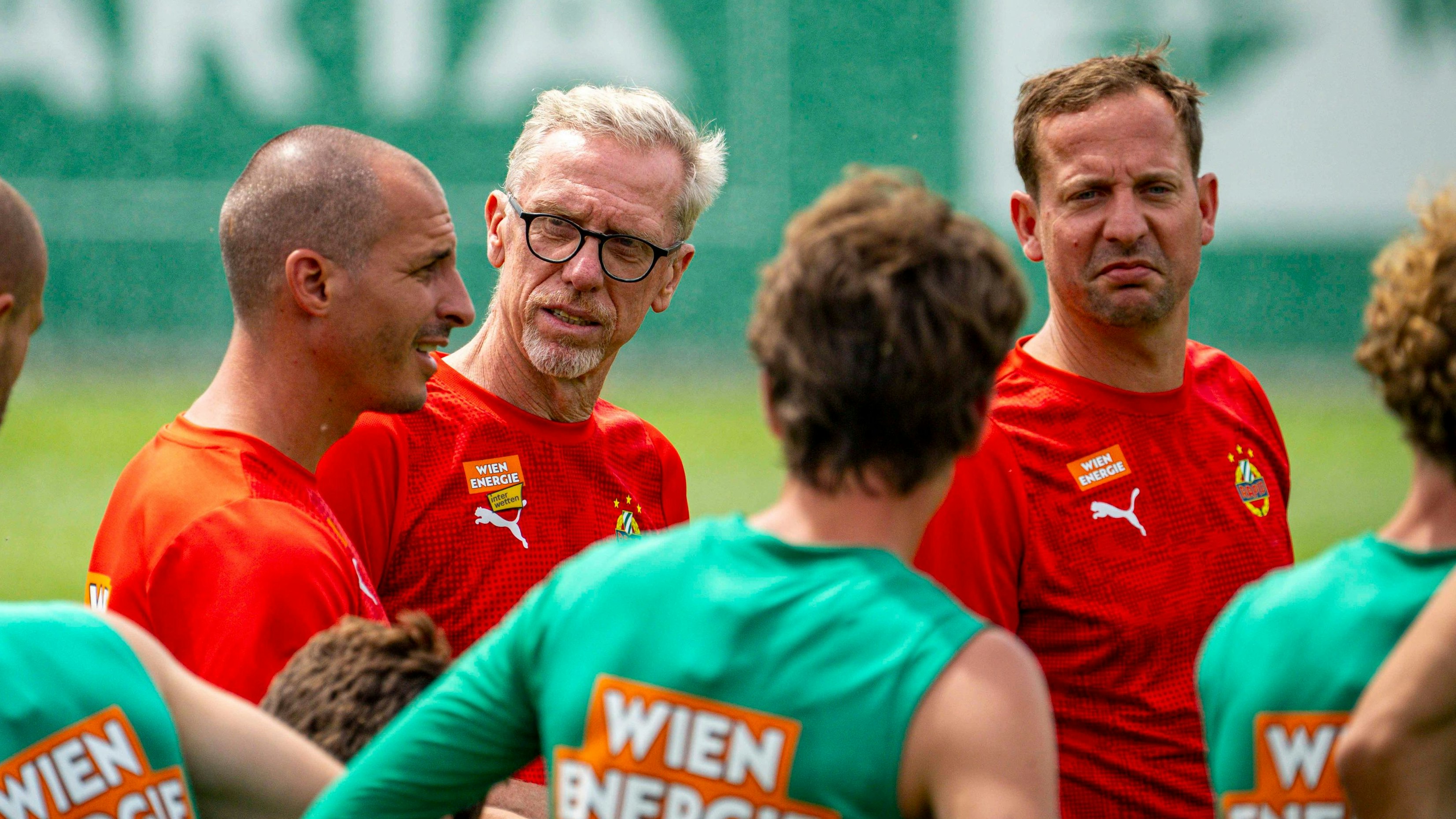 Heute.at - Stöger legt ohne Arnautovic als Rapid-Trainer los