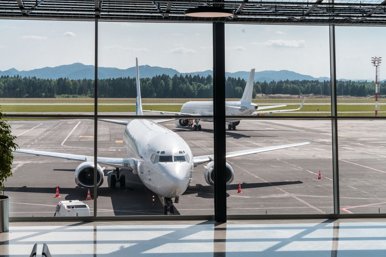 Am Flughafen Rzeszów-Jasenko wurde der Mann festgenommen. (Symbolbild)