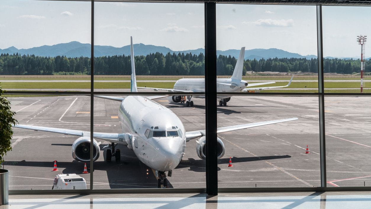 Am Flughafen Rzeszów-Jasenko wurde der Mann festgenommen. (Symbolbild)