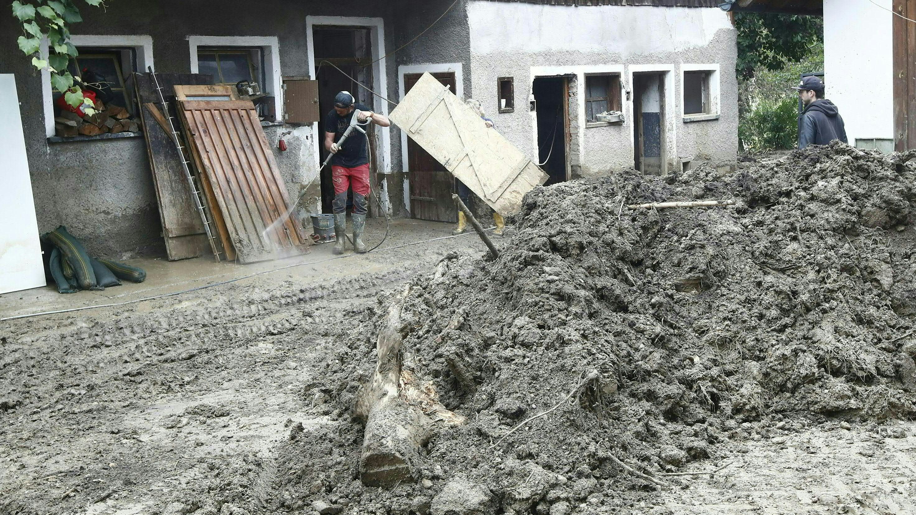 Heute.at - Unwetter verwüstet Gebäude – Versicherung zahlt nicht