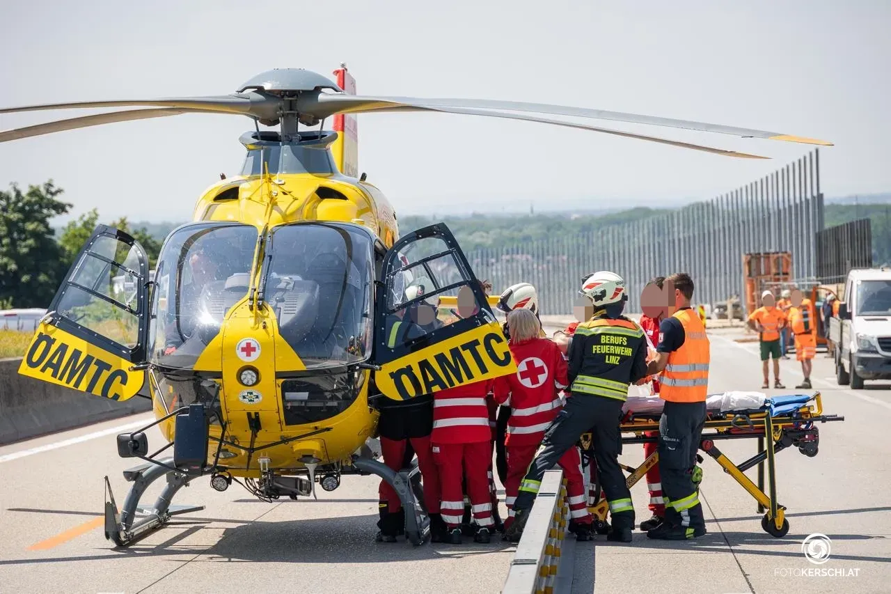 Der Verletzte musste nach der Ersten Hilfe vor Ort in eine Klinik geflogen werden (Sujetfoto).