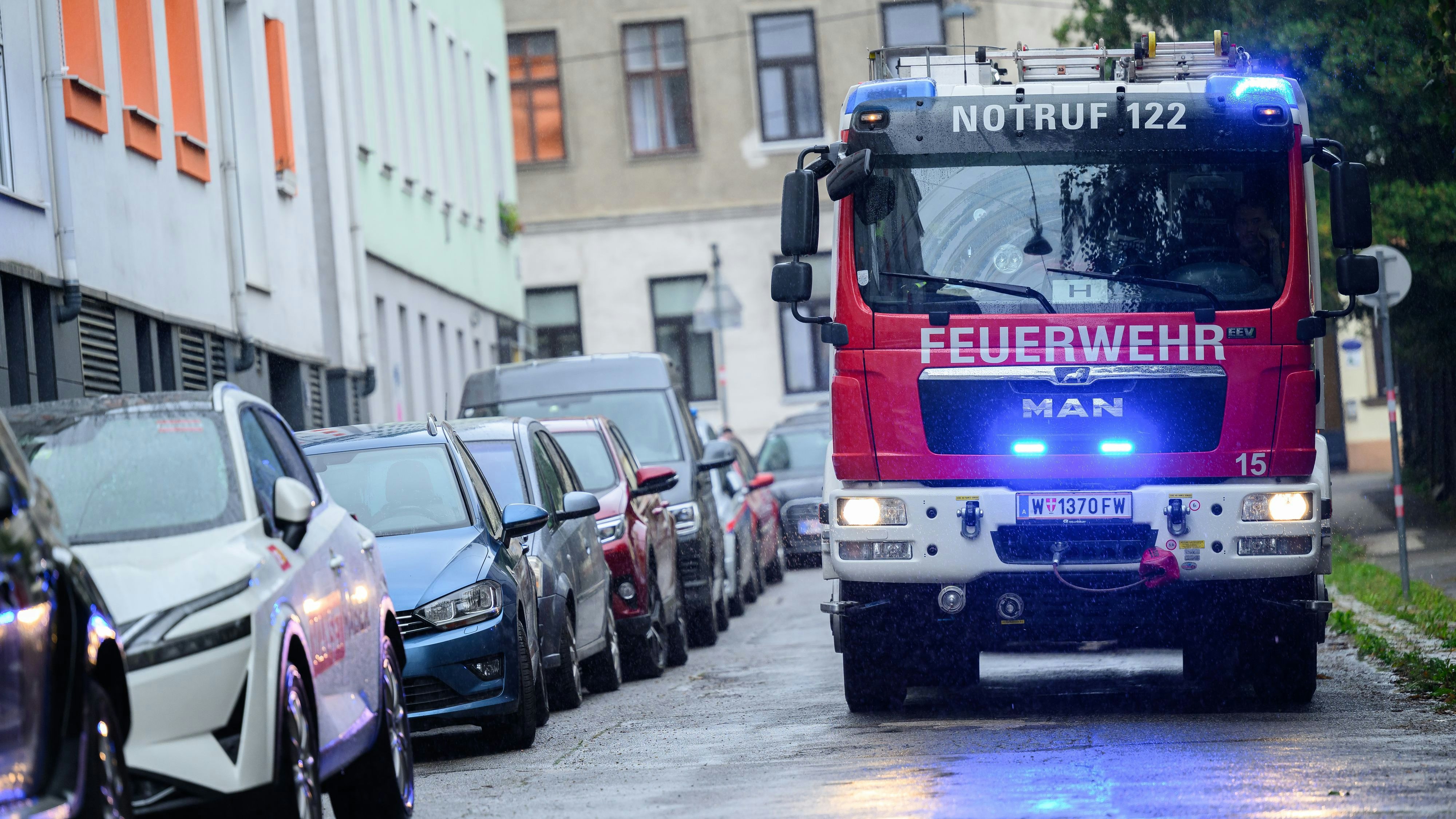 Heute.at - Brand in Wiener Wohnung – Nachbar rettet Frau das Leben