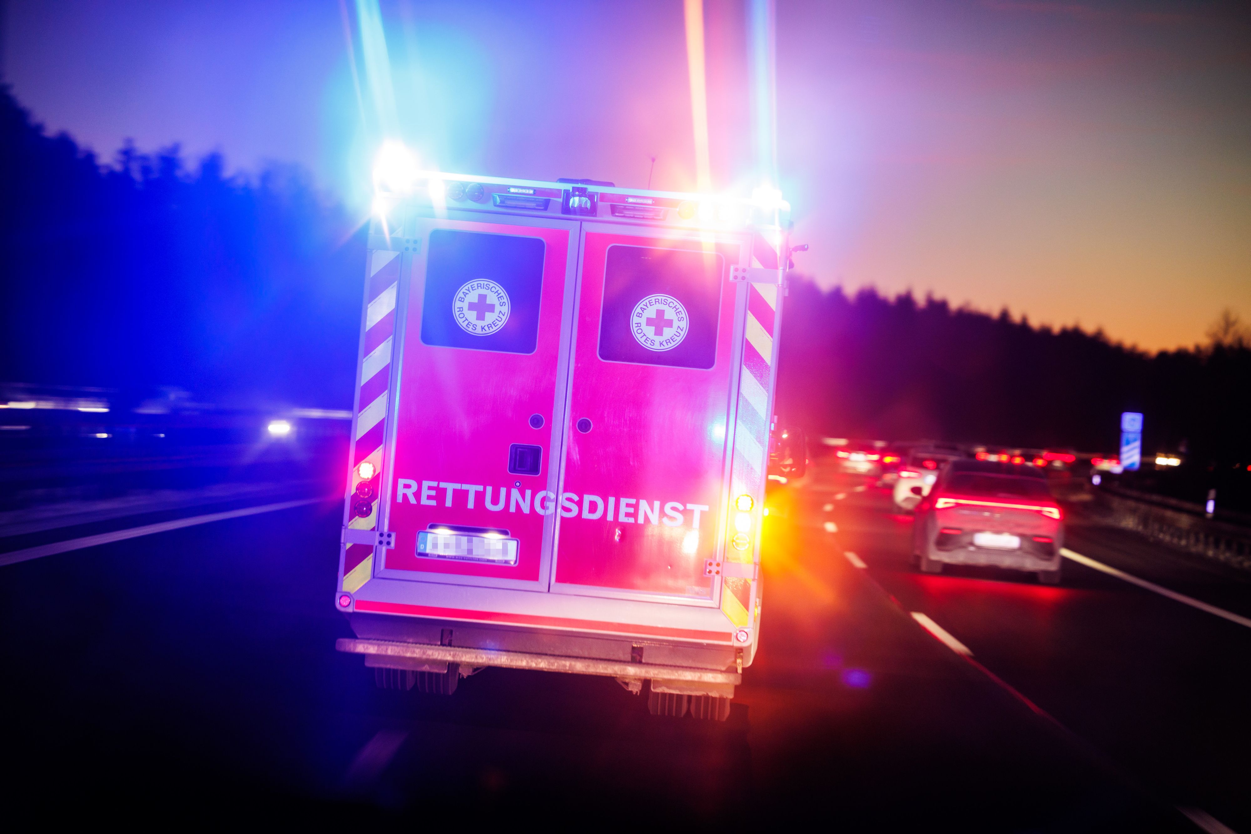 In Deutschland ist es zu einem tragischen Unfall auf der A8 gekommen. (Symbolbild)