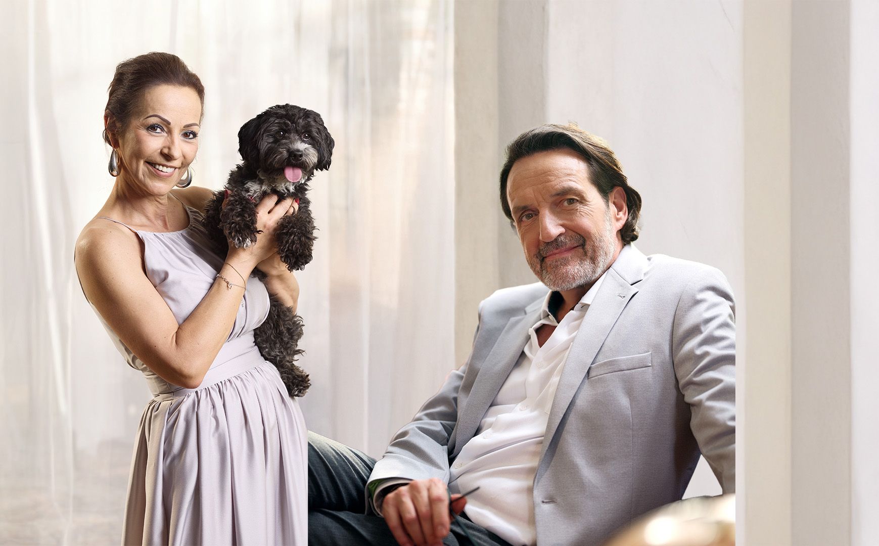 Petra (57, mit Hund Sunny) und Armin (60) suchen in der neuen Kuppel-Show 