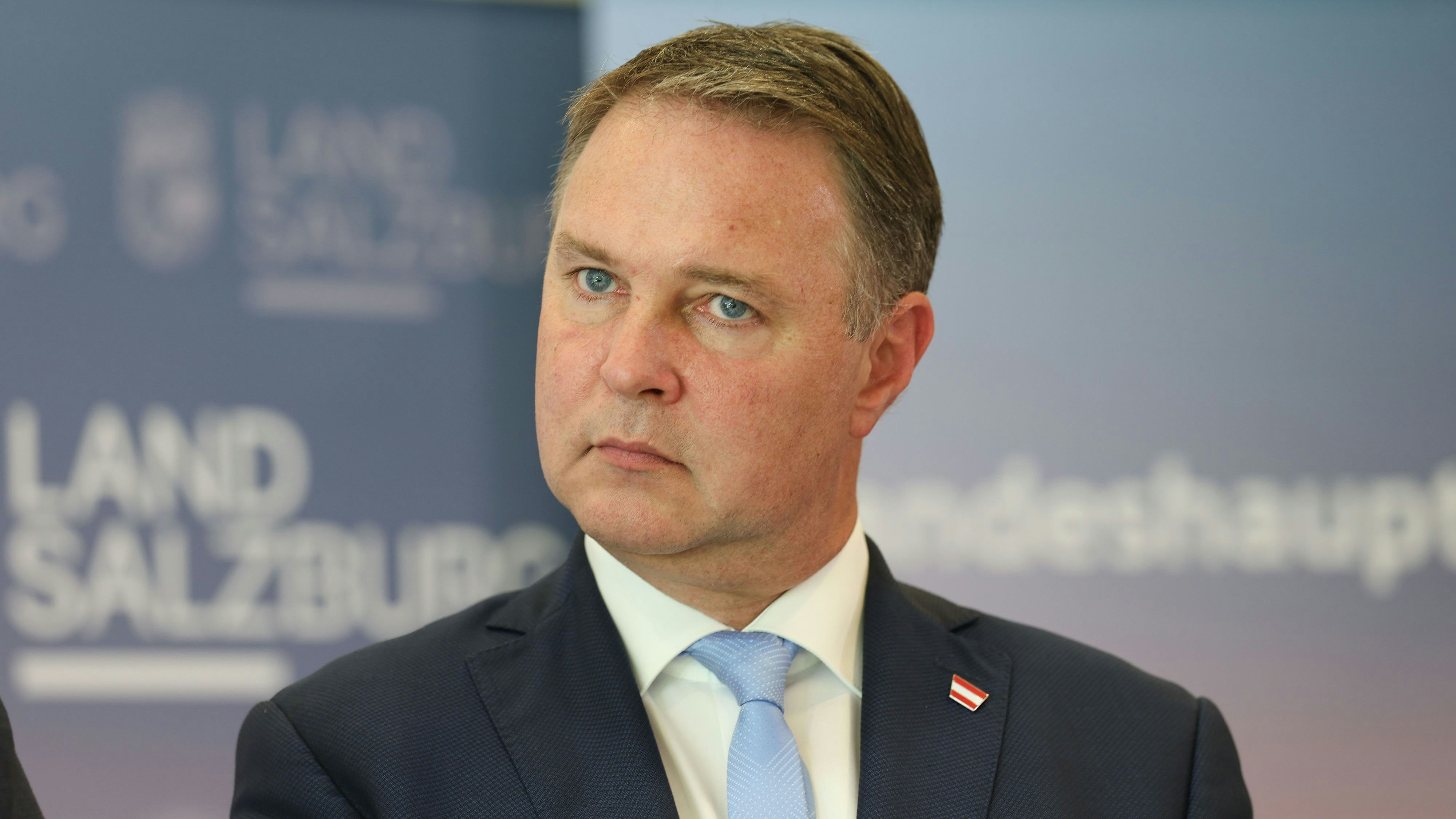 Heute.at - Top-Experte kritisiert Babler-Deals im TV scharf