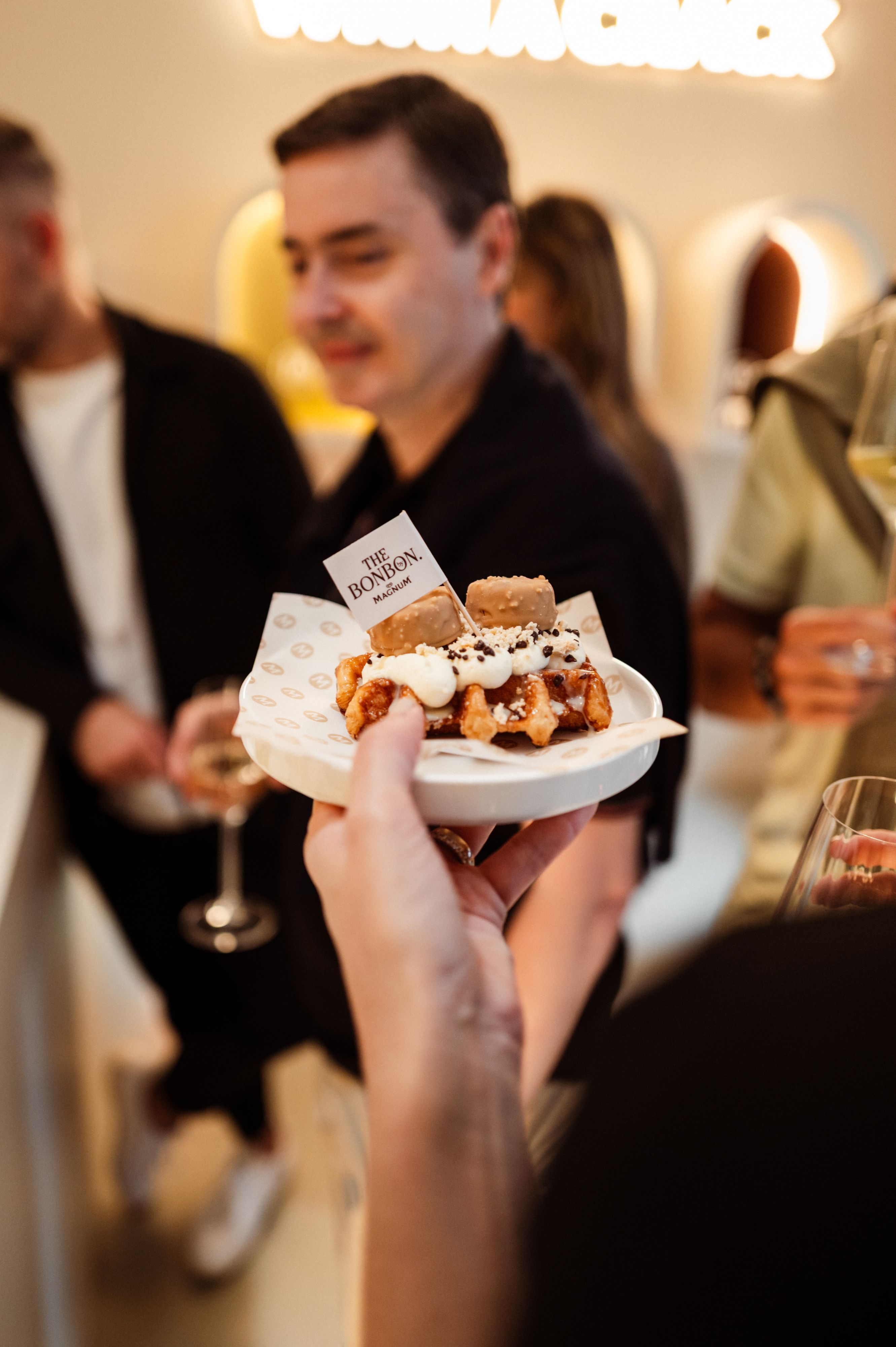 Magnum feiert 35 Jahre Genussmomente und eröffnet am 3. und 4. Juli einen temporären Pop-up Store: 