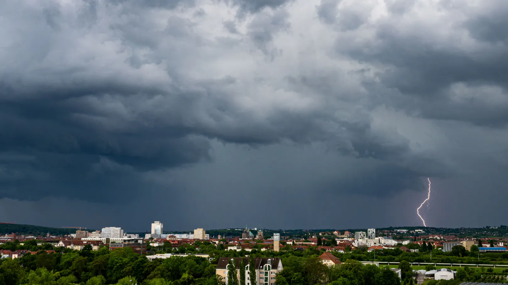 Wunderschone Unwetter Warnung Nurnberg Bilder