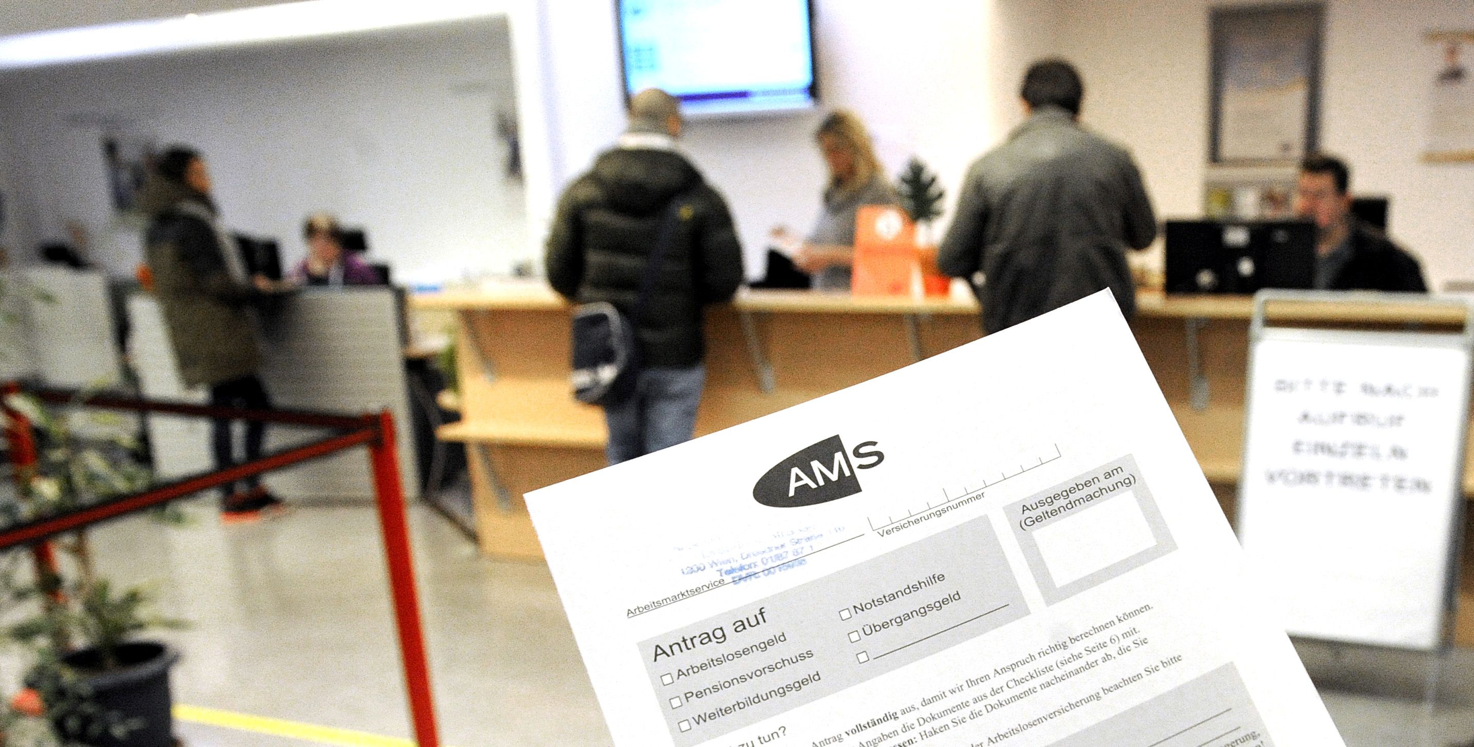 Kunden des AMS müssen sich künftig bereits am ersten Tag nach Beendigung der Unterbrechung zurückmelden.