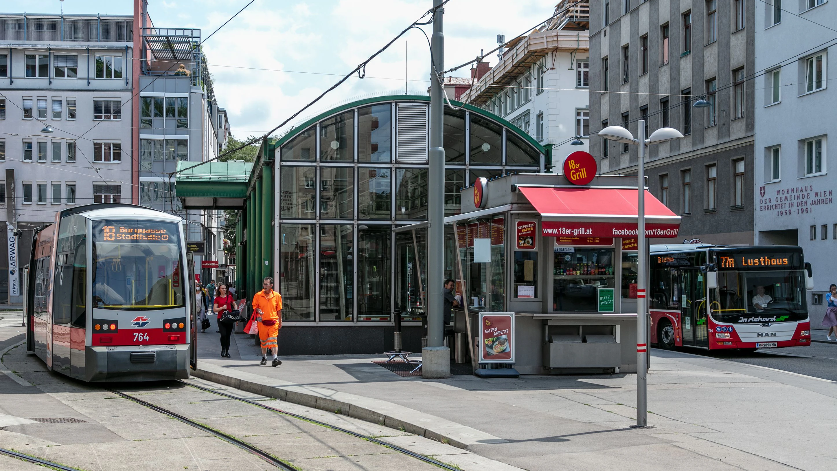 Heute.at - Das darfst du in Bim & Bus in Wien nicht mehr mitnehmen