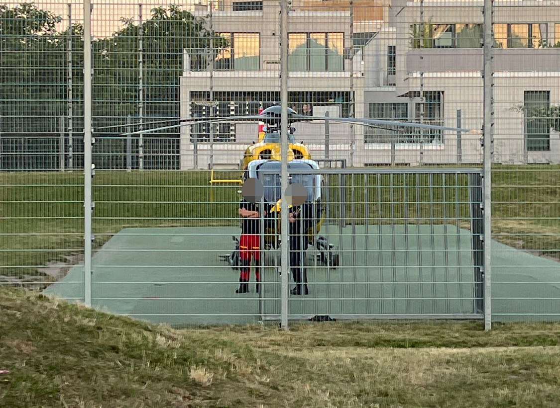 Das Mädchen (2) wurde mittels Rettungshubschrauber abtransportiert