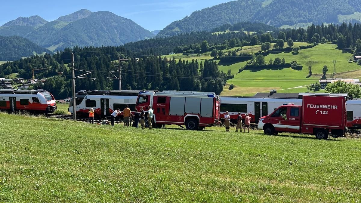 Heute.at - Klimaanlage fiel aus: Feuerwehr muss ÖBB-Zug evakuieren